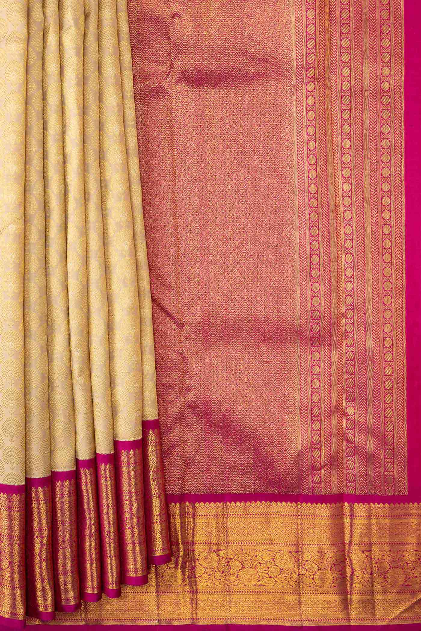 pleats pallu