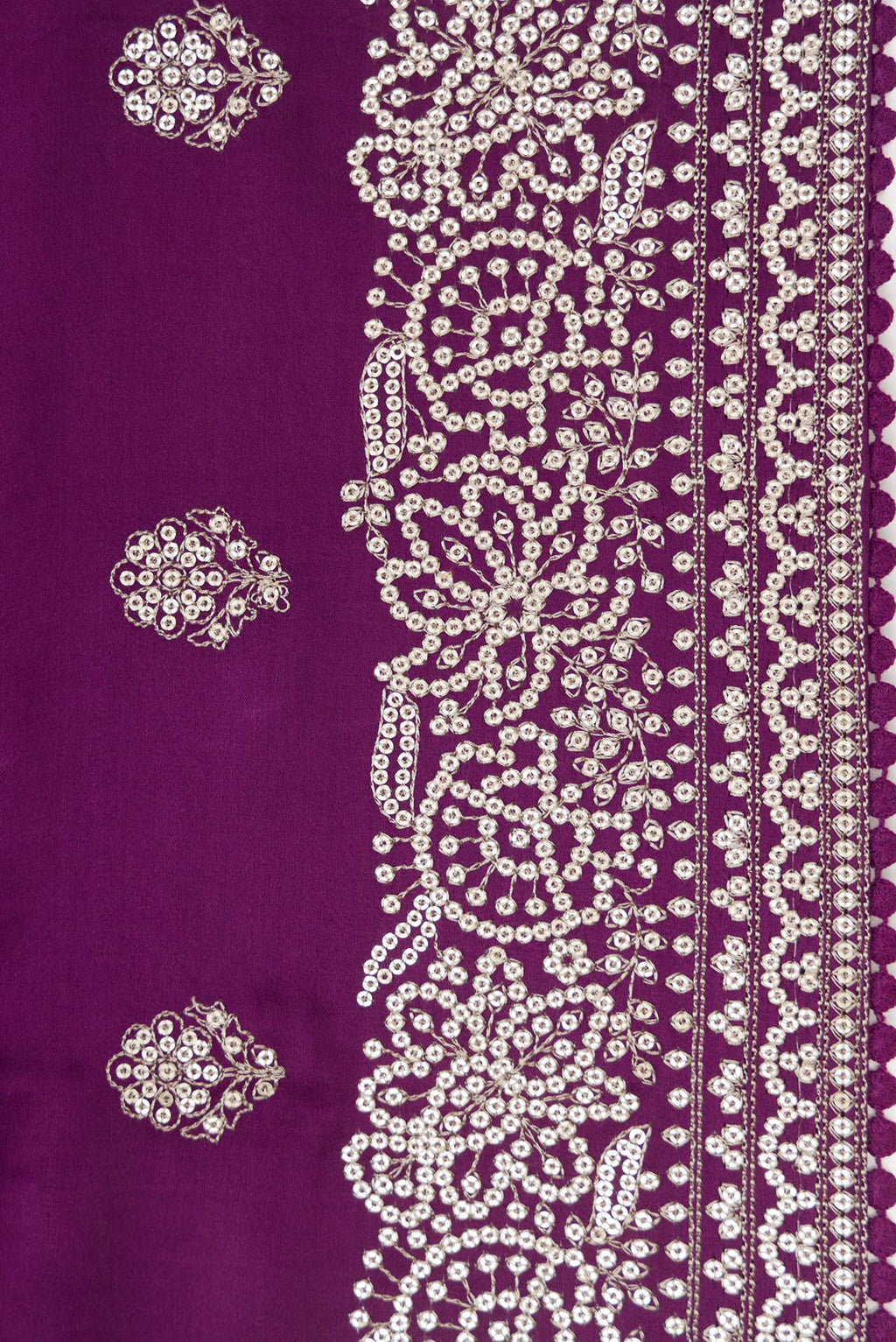 Border image of Purple Dual Tone Crepe Saree with Embroidery on the body and Embroidery Border. 