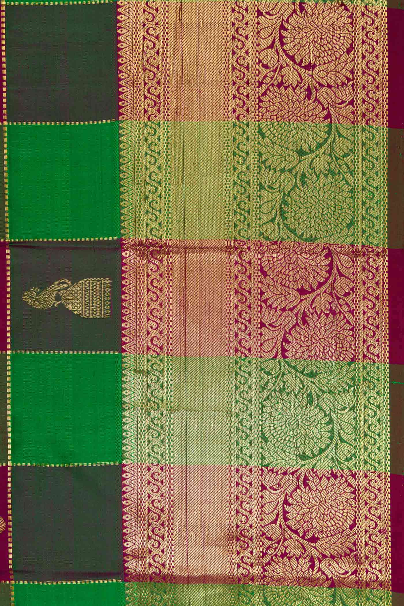 Border image of Green and Purple Color Kanchipuram Silk Saree with Checked design on the body and Zari Border
