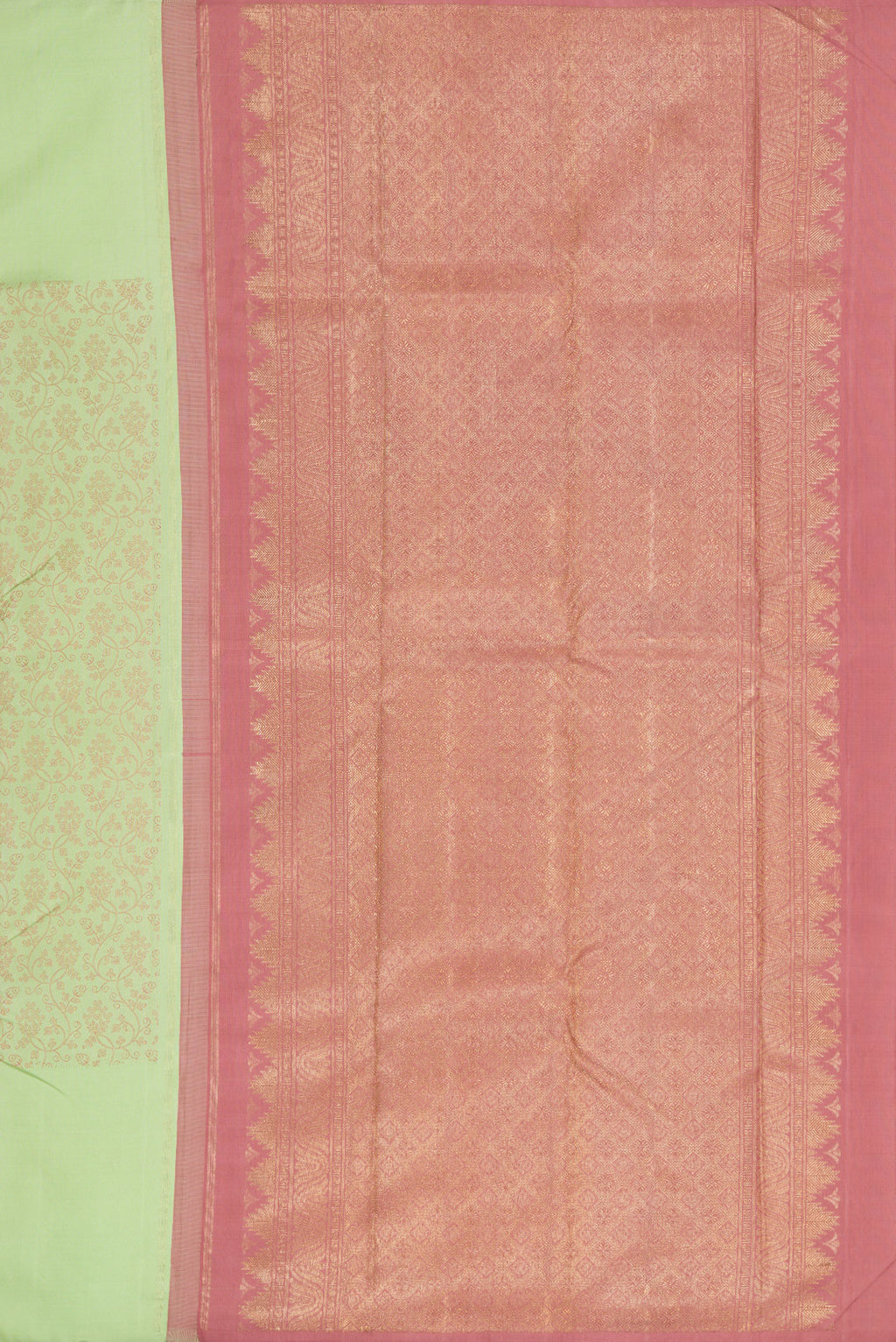 Close up image of the pallu of Pure Silk Pure Zari Pista Green Dual Tone Kanchipuram Saree with Jacquard design on the body and Fancy Border. 