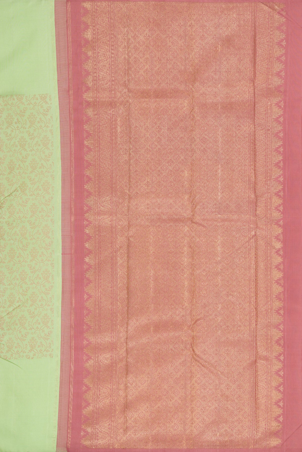 Close up image of the pallu of Pure Silk Pure Zari Pista Green Dual Tone Kanchipuram Saree with Jacquard design on the body and Fancy Border. 