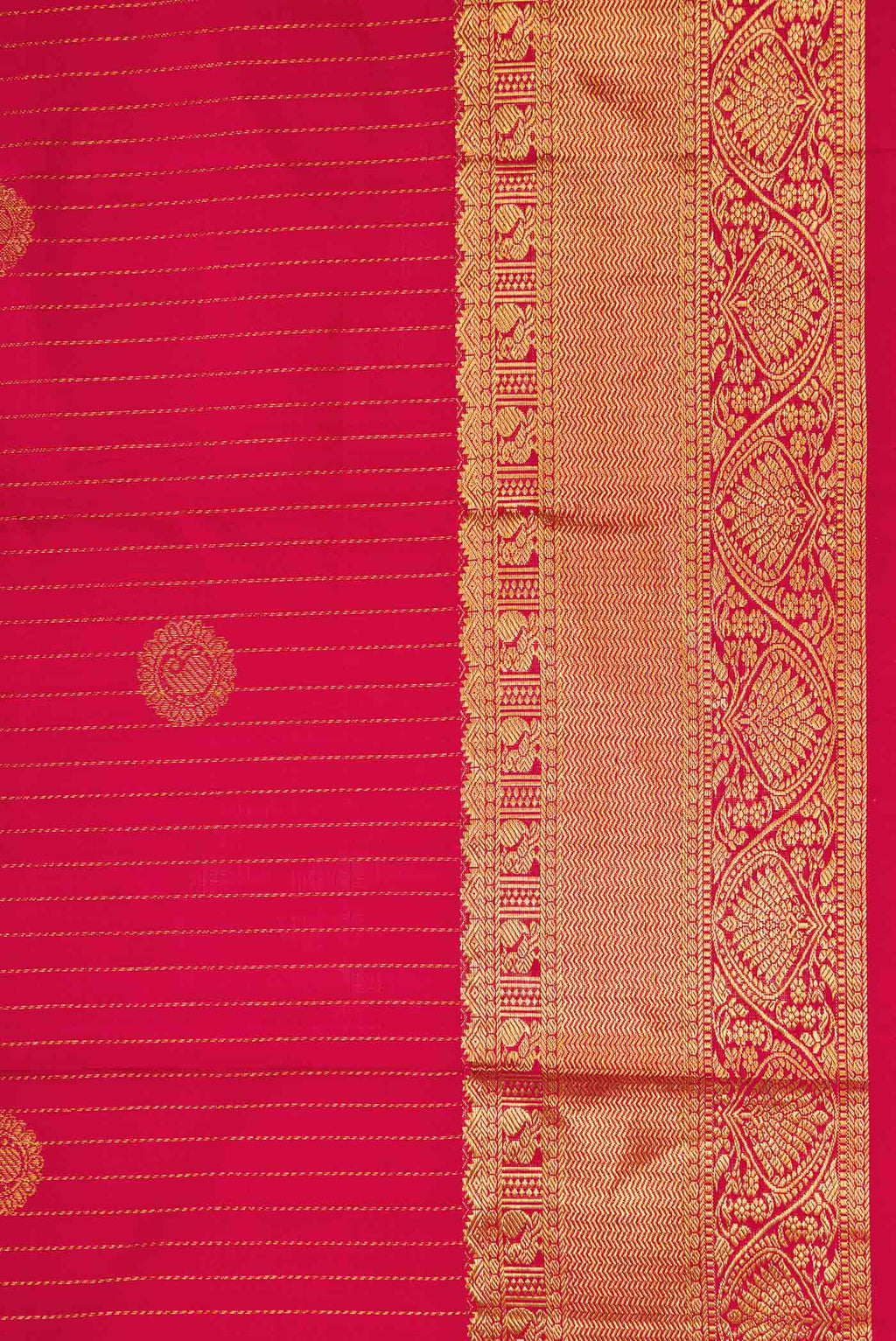 Border image of Dark Pink Dual Tone Kanchipuram Silk Saree with Zari Butta on the body and Zari Border