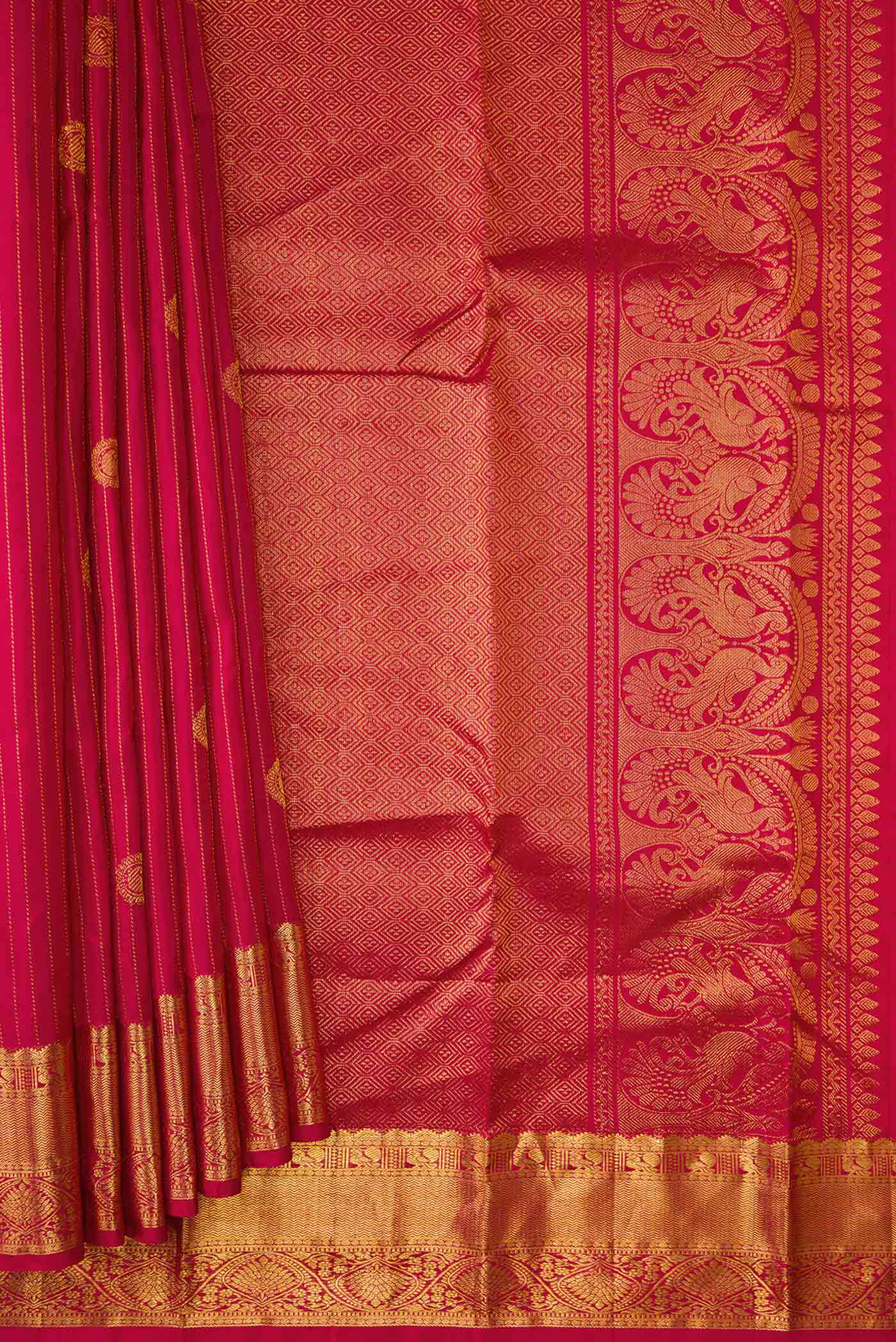 Pleats and pallu of Dark Pink Dual Tone Kanchipuram Silk Saree with Zari Butta on the body and Zari Border