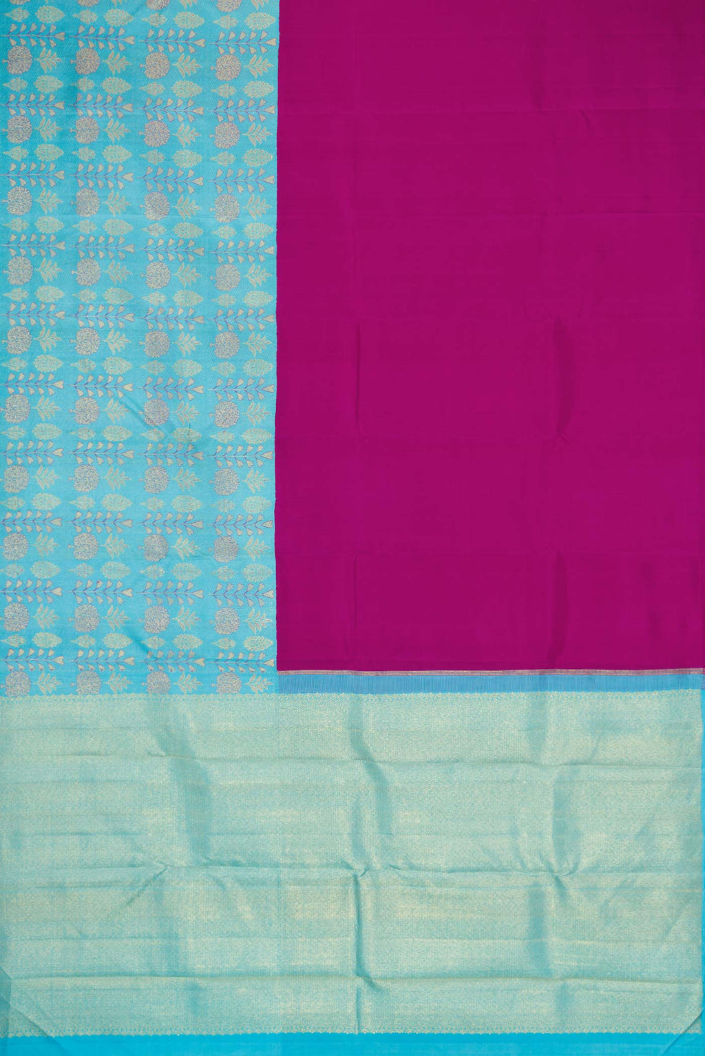 Flat view of Magenta Dual Tone Kanchipuram Silk Saree with Plain Body and Fancy Border
