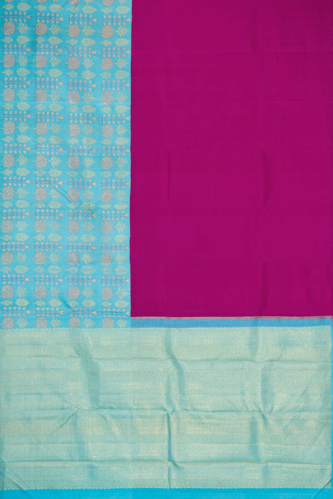 Flat view of Magenta Dual Tone Kanchipuram Silk Saree with Plain Body and Fancy Border