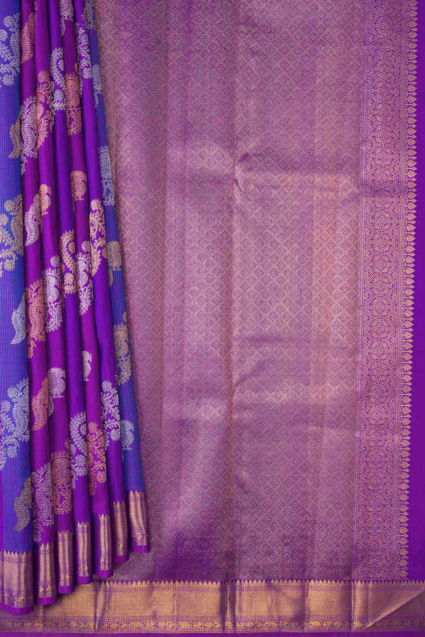 Pleats and pallu of Royal Blue Dual Tone Kanchipuram Silk Saree with Zari Brocade on the body and Zari Border