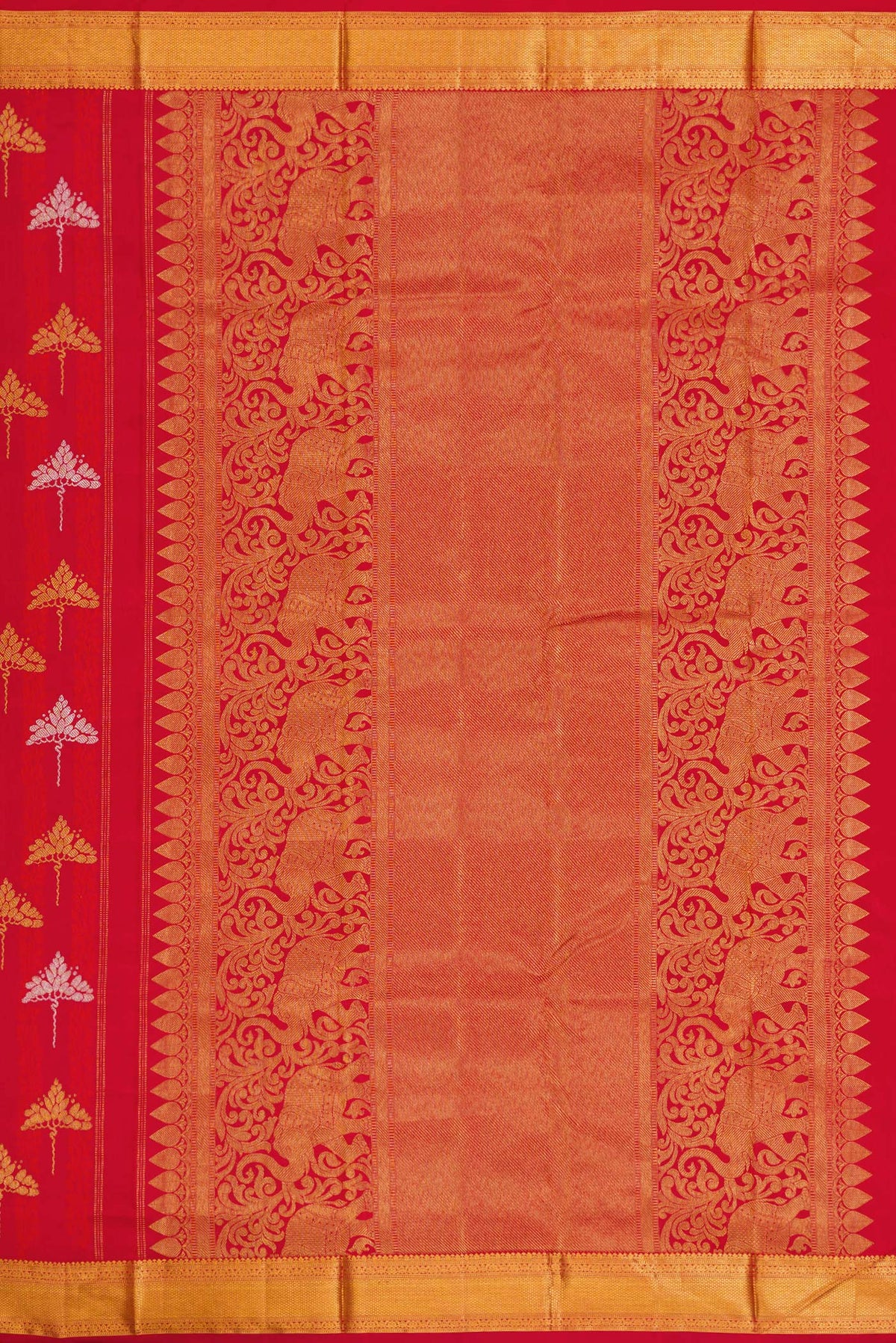 Close up image of the pallu of Pure Silk Pure Zari Red Dual Tone Kanchipuram Saree with Jacquard With Zari Butta on the body and Zari Border. 