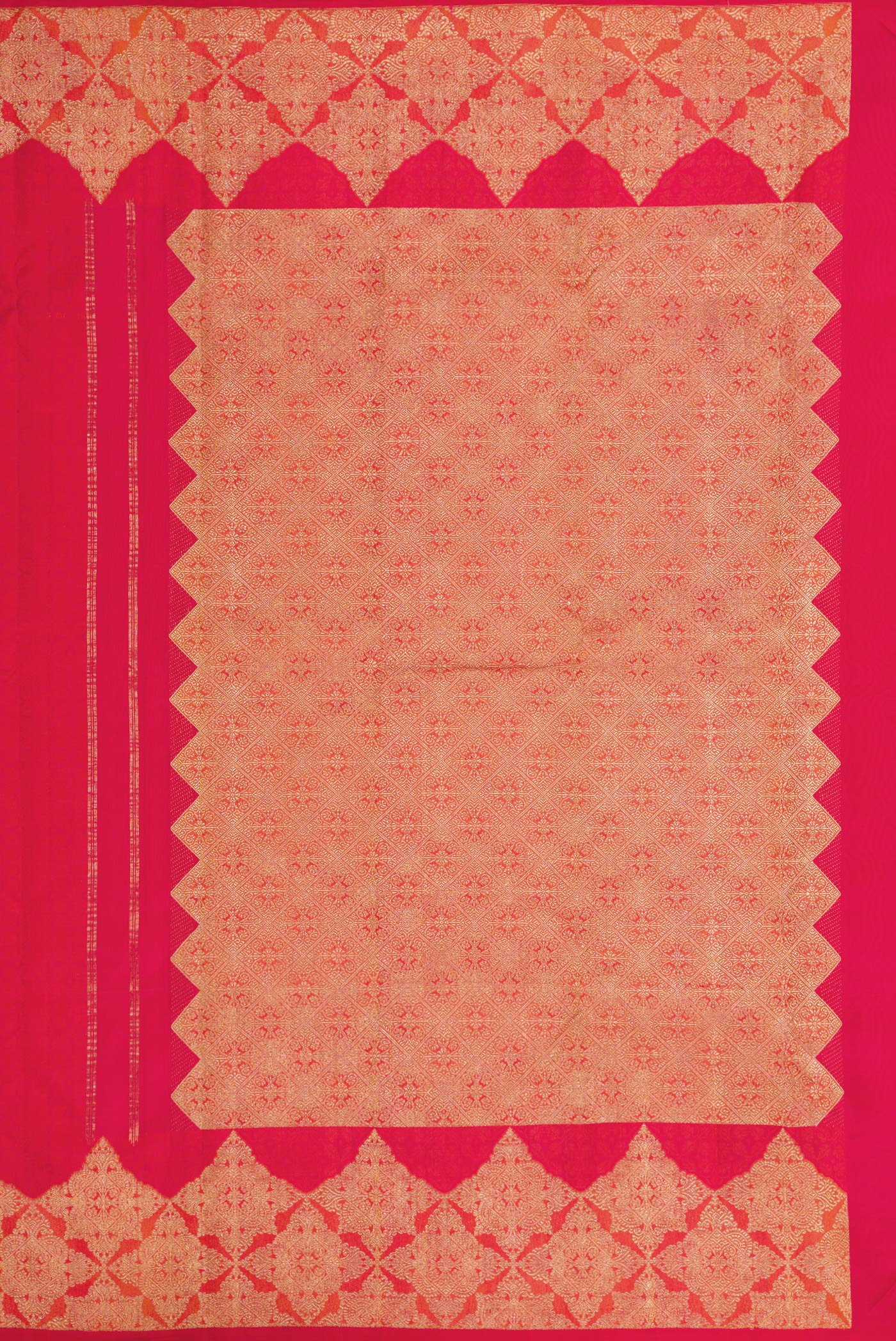 Close up image of the pallu of Red Dual Tone Kanjivaram Silk Saree with Zari Butta on the body and Fancy Border. 