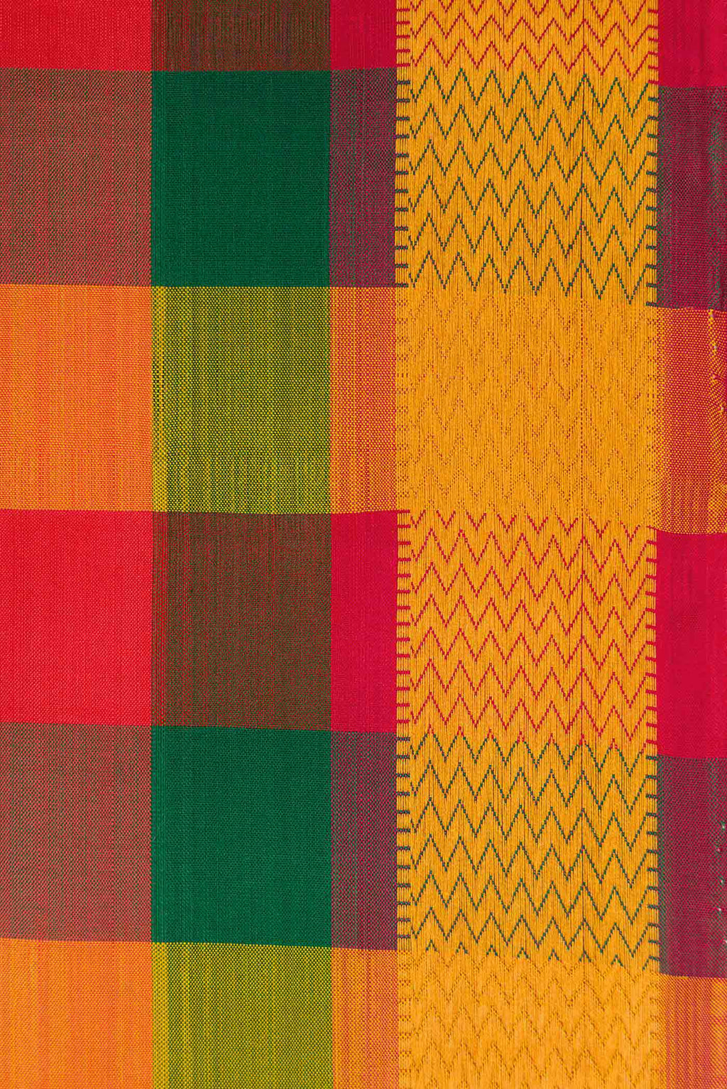 Border image of Red, Green and Orange Color Kanchipuram Silk Saree with Checked design on the body and Thread Border. 