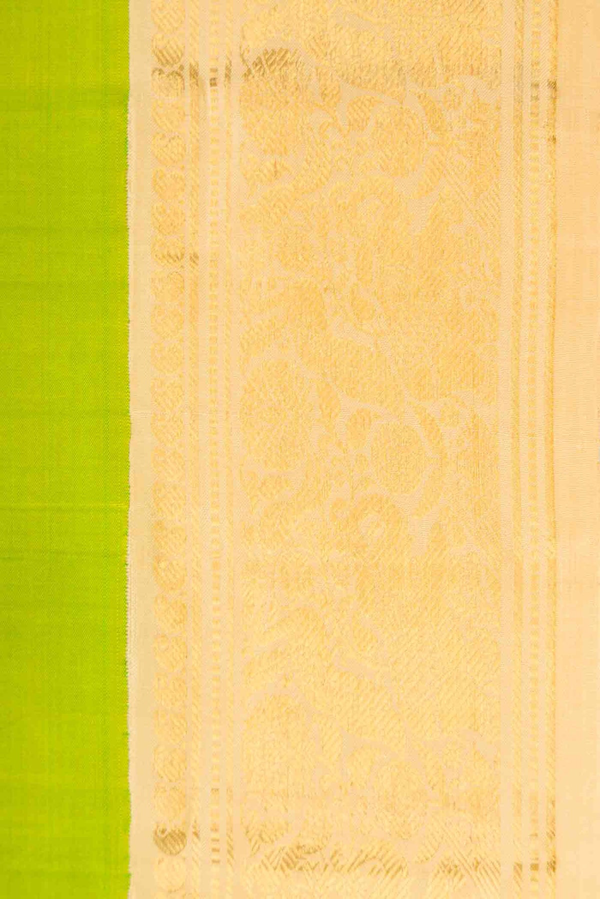 Border image of Parrot Green Dual Tone Kanchipuram Silk Saree with Plain Body and Zari Border