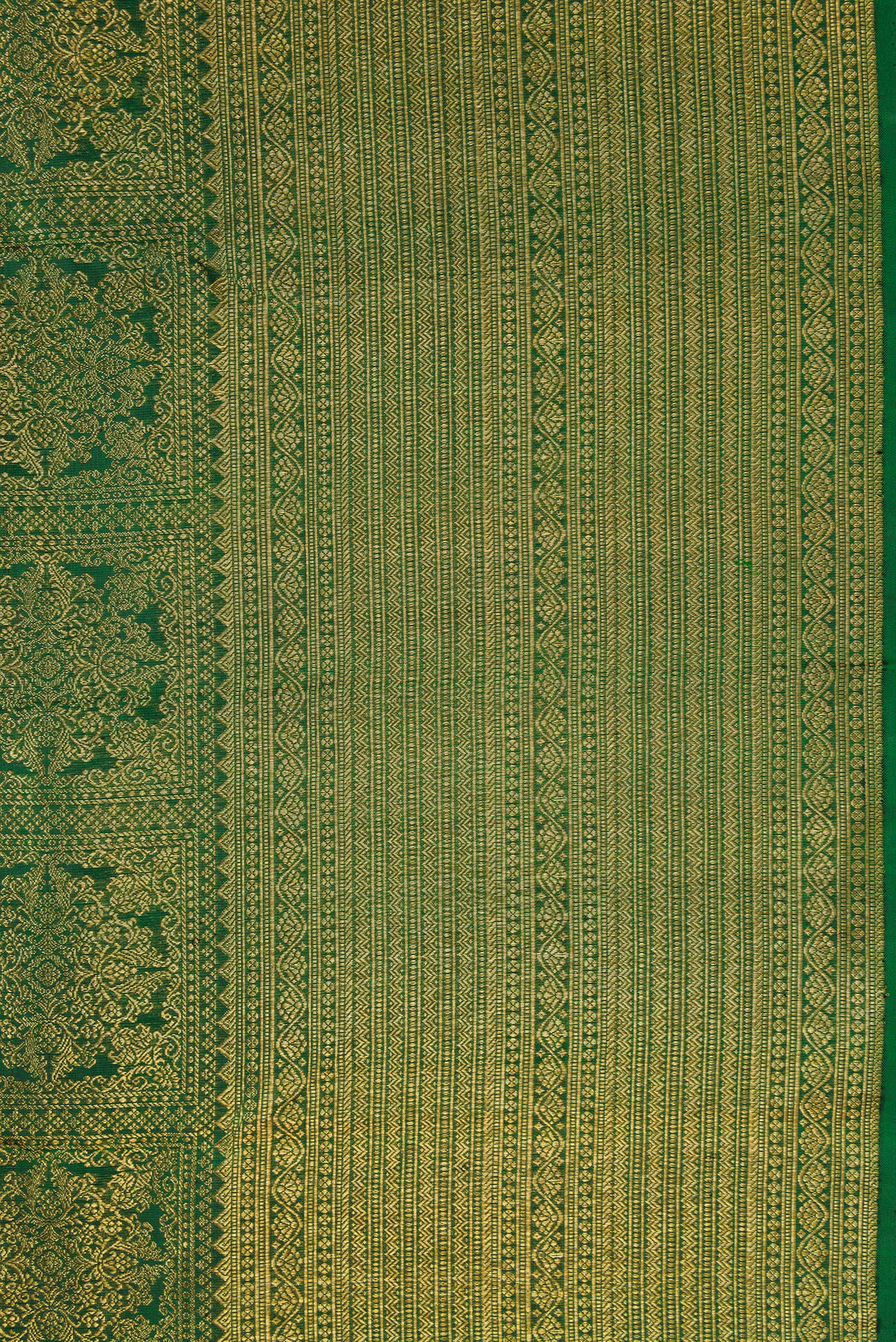 Border image of Green Dual Tone Kanjivaram Silk Saree with Zari Brocade on the body and Zari Border. 