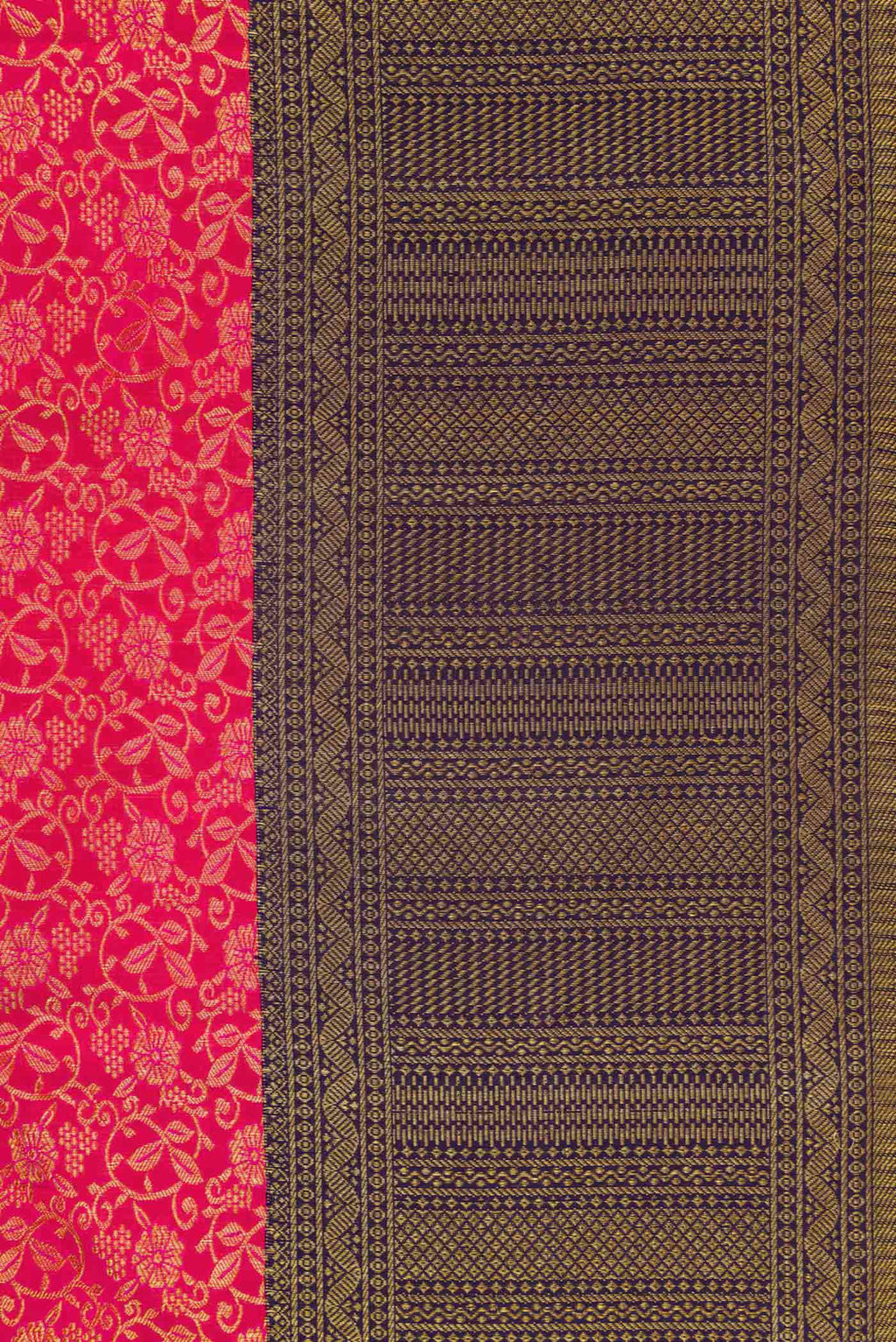 Border image of Pink Dual Tone Kanchipuram Silk Saree with Zari Brocade on the body and Zari Border. 