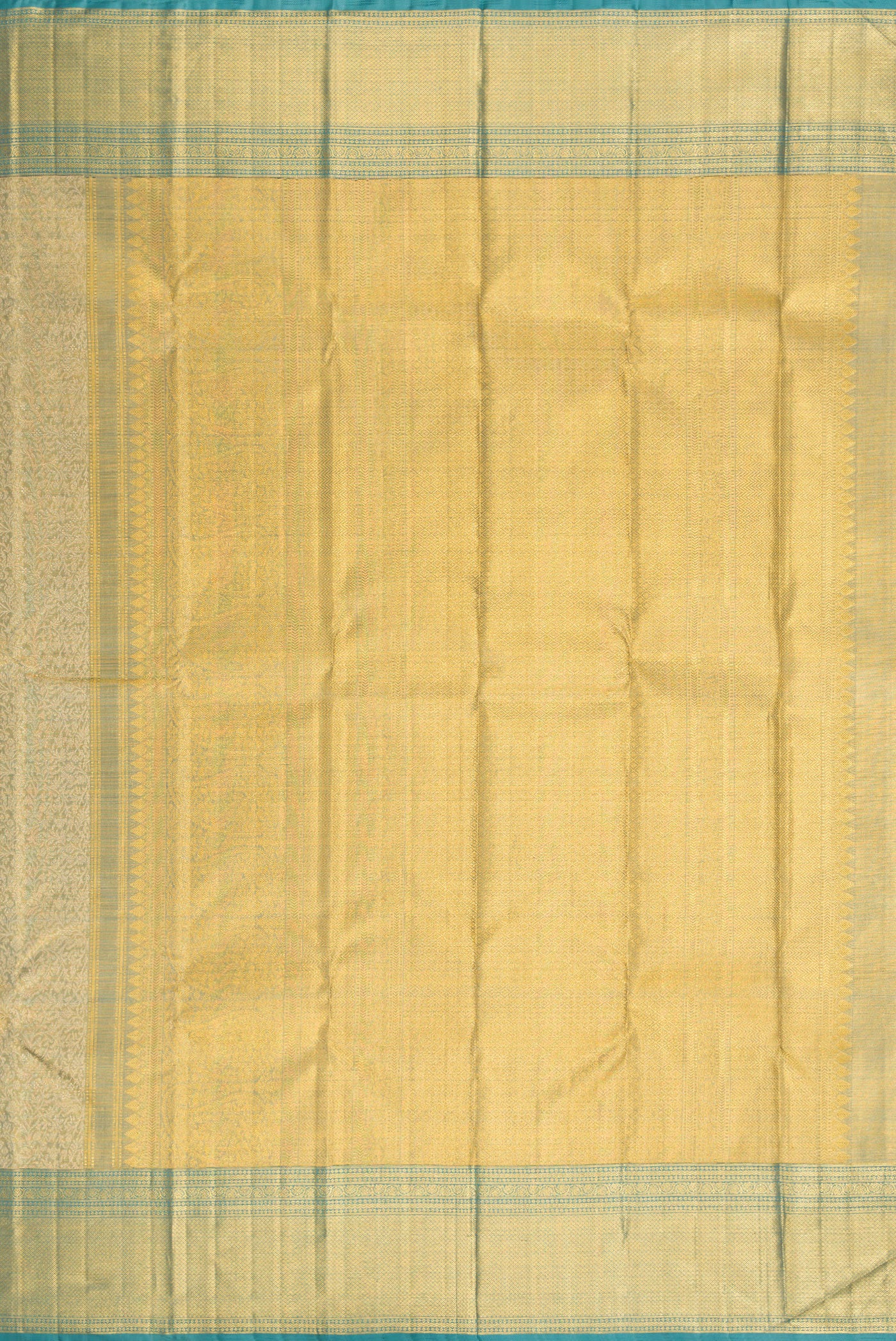 Close up image of the pallu of Gold Dual Tone Kanchipuram Tissue Silk Saree with Zari Brocade on the body and Zari Border. 