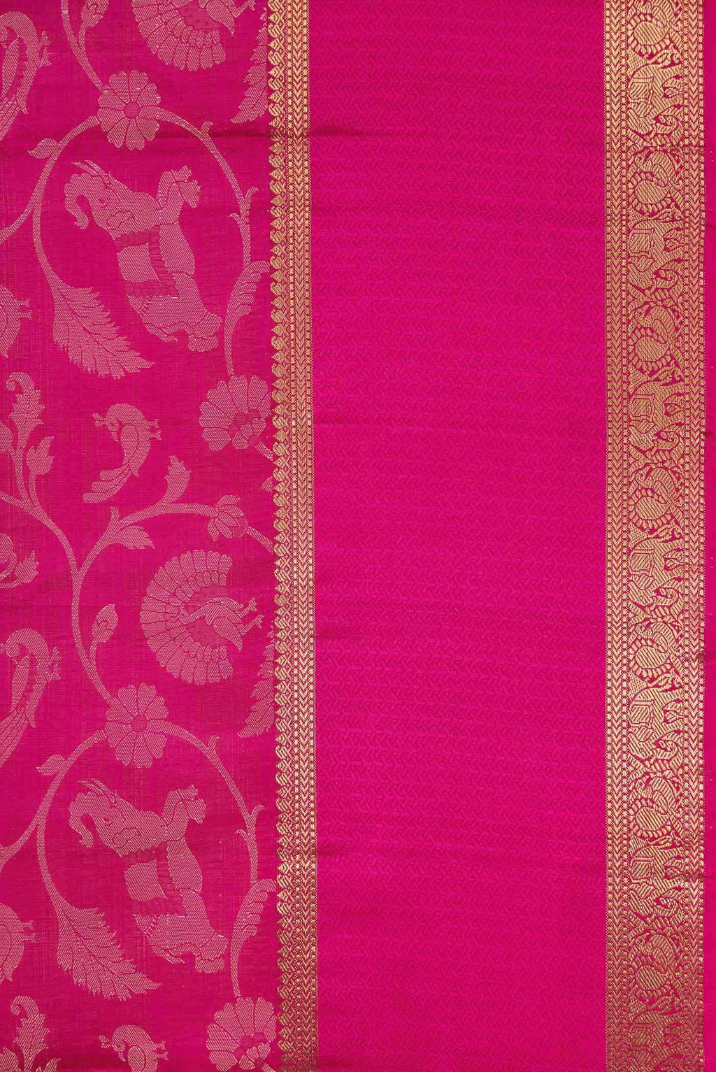 Border image of Pure Silk Pure Zari Dark Pink Dual Tone Kanchipuram Saree with Jacquard design on the body and Zari Border
