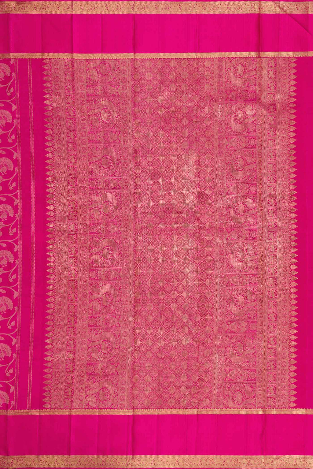 Close up image of the pallu of Pure Silk Pure Zari Dark Pink Dual Tone Kanchipuram Saree with Jacquard design on the body and Zari Border