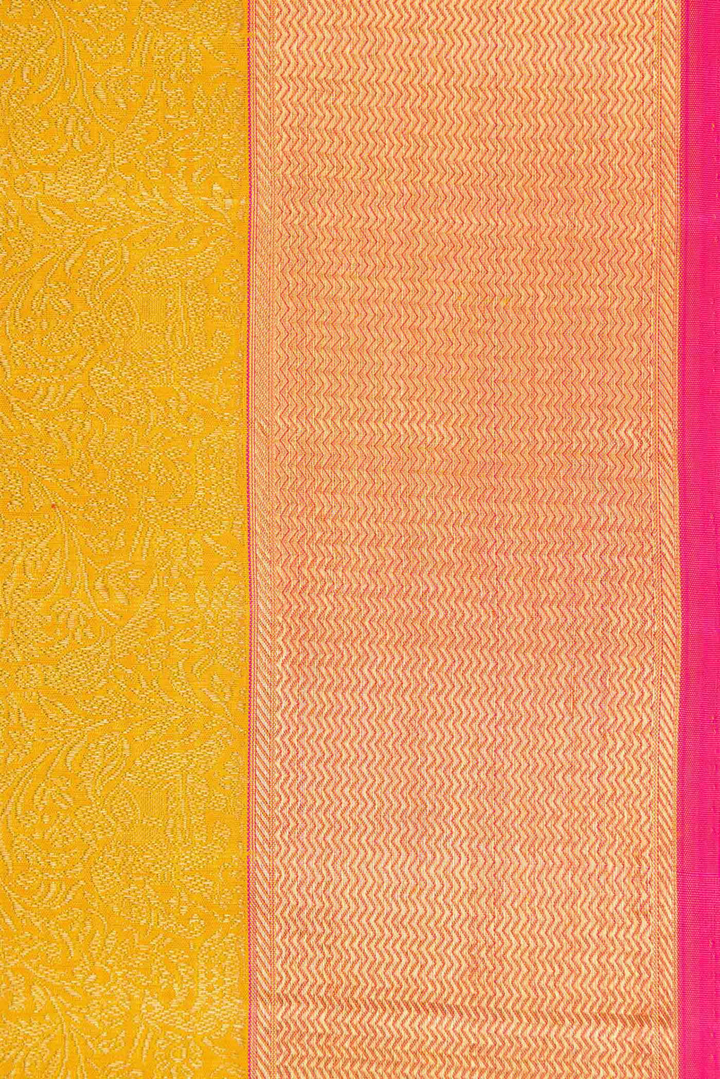 Border image of Pure Silk Pure Zari Mustard Dual Tone Kanjivaram Saree with Checked design on the body and Fancy Border. 