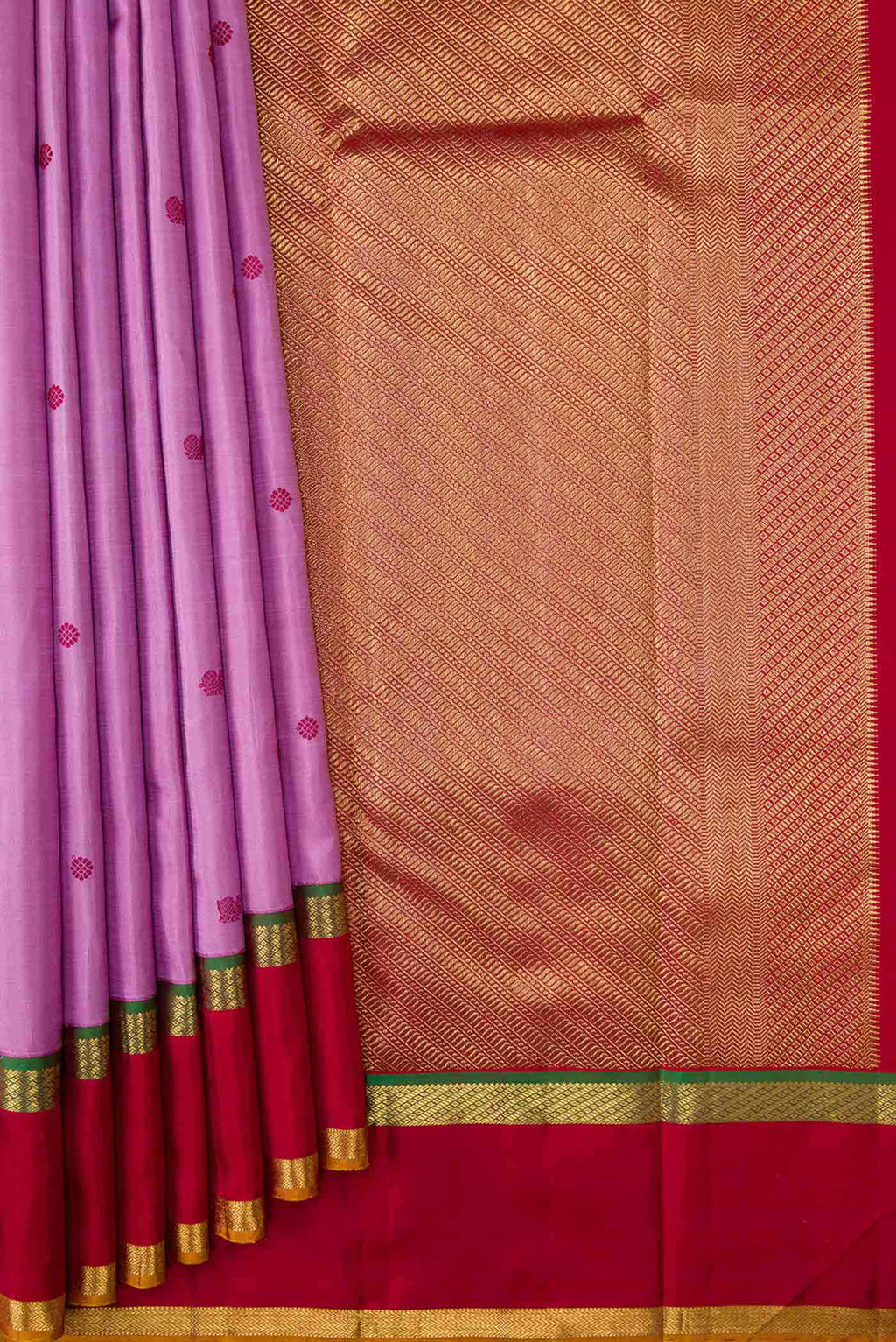 Pleats and pallu of Pure Silk Pure Zari Lavender Dual Tone Kanchipuram Saree with Thread Butta on the body and Zari Border