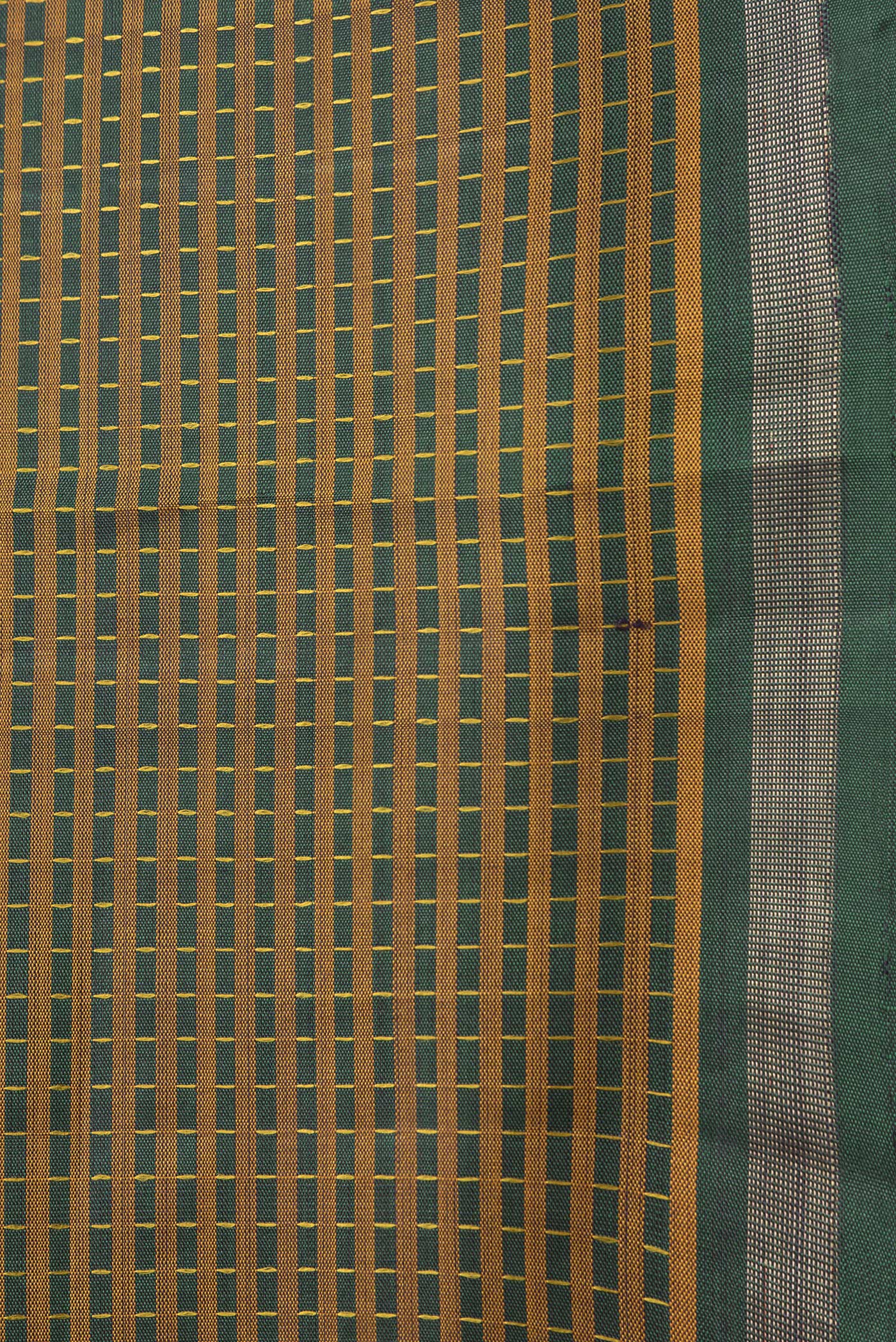Border image of Bottle Green Dual Tone Kanchipuram Silk Saree with Checked design on the body and Zari Border. 