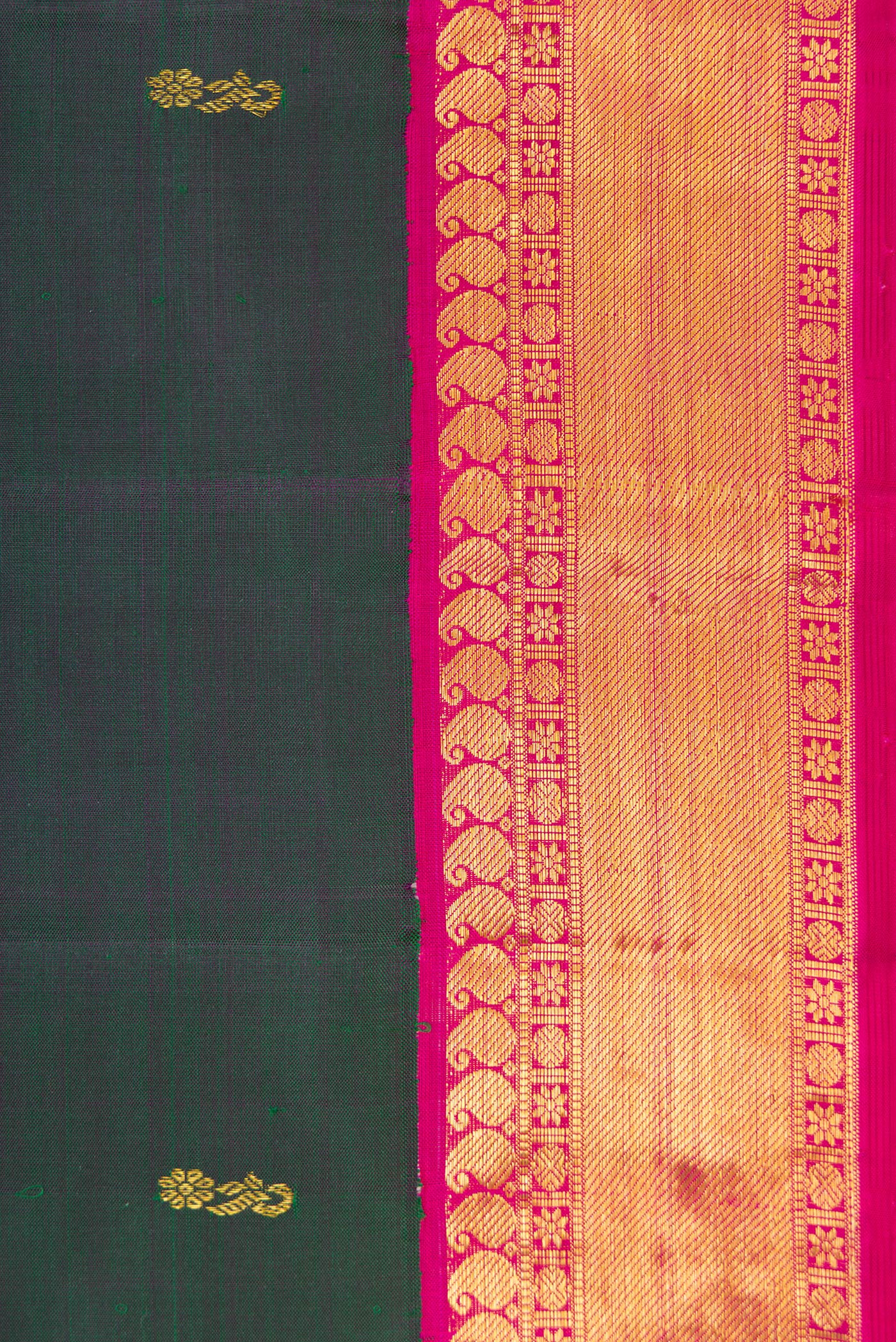 Border image of Bottle Green Dual Tone Kanjivaram Silk Saree with Zari Butta on the body and Zari Border. 