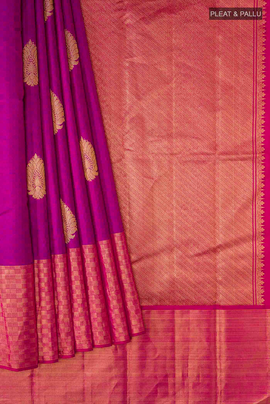 pleats pallu