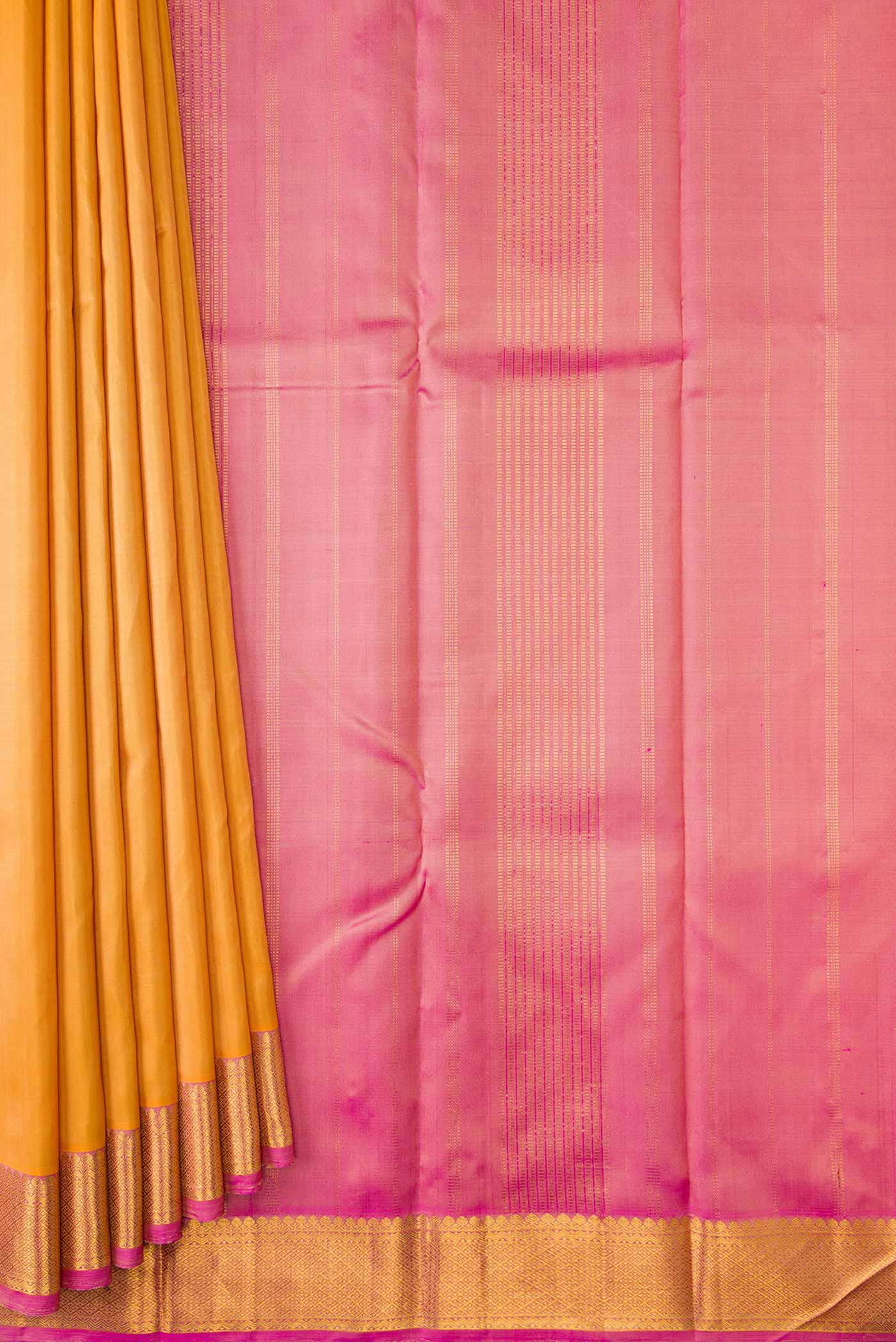 pleats pallu