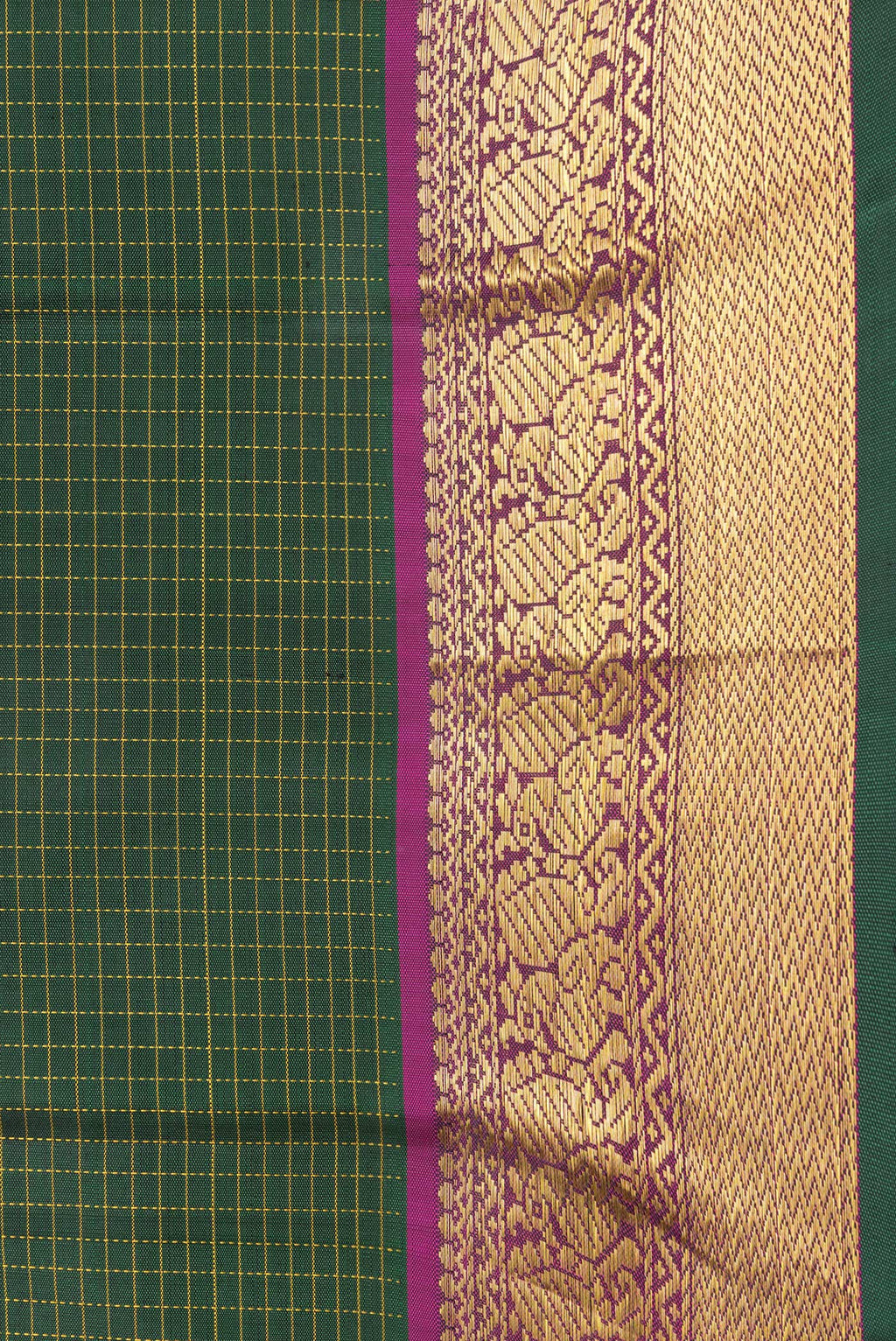 Border image of Bottle Green Dual Tone Kanchipuram Silk Saree with Checked design on the body and Zari Border. 