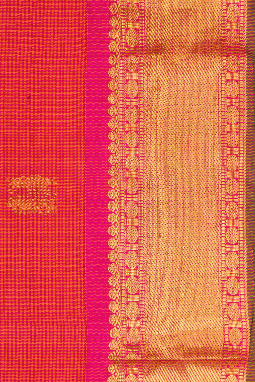 Border image of Coral Dual Tone Kanchipuram Silk Saree with Checked design on the body and Zari Border. 