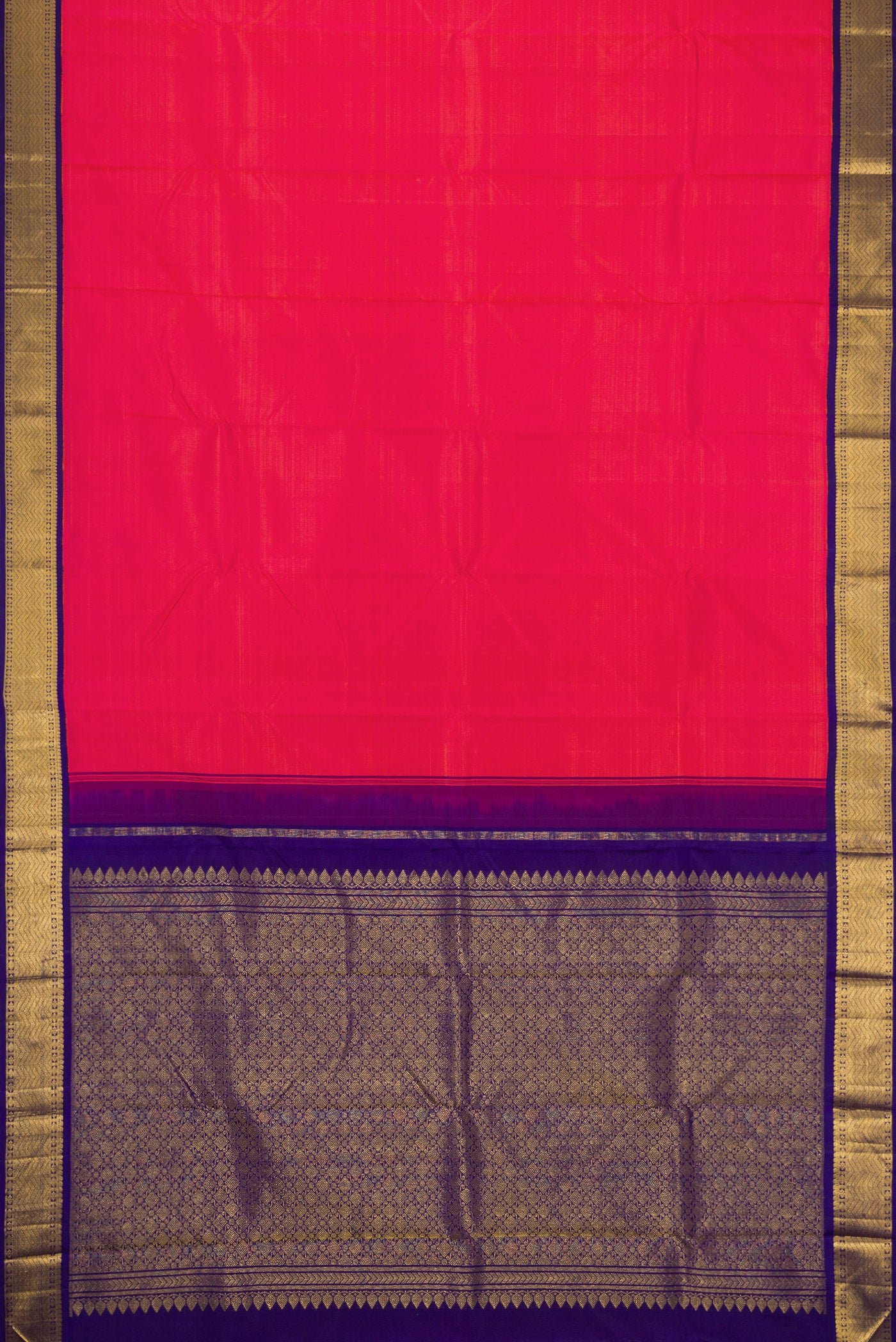 Flat view of Pink Dual Tone Kanjivaram Silk Saree with Plain Body and Zari Border. 