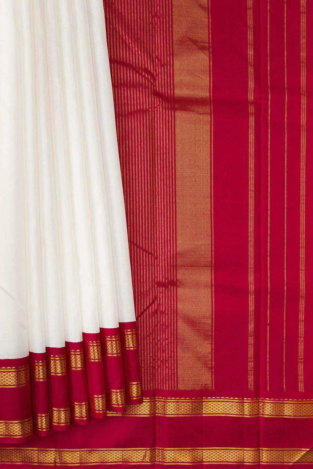 Pleats and pallu of White Dual Tone Kanjivaram Silk Saree with Plain Body and Zari Border. 