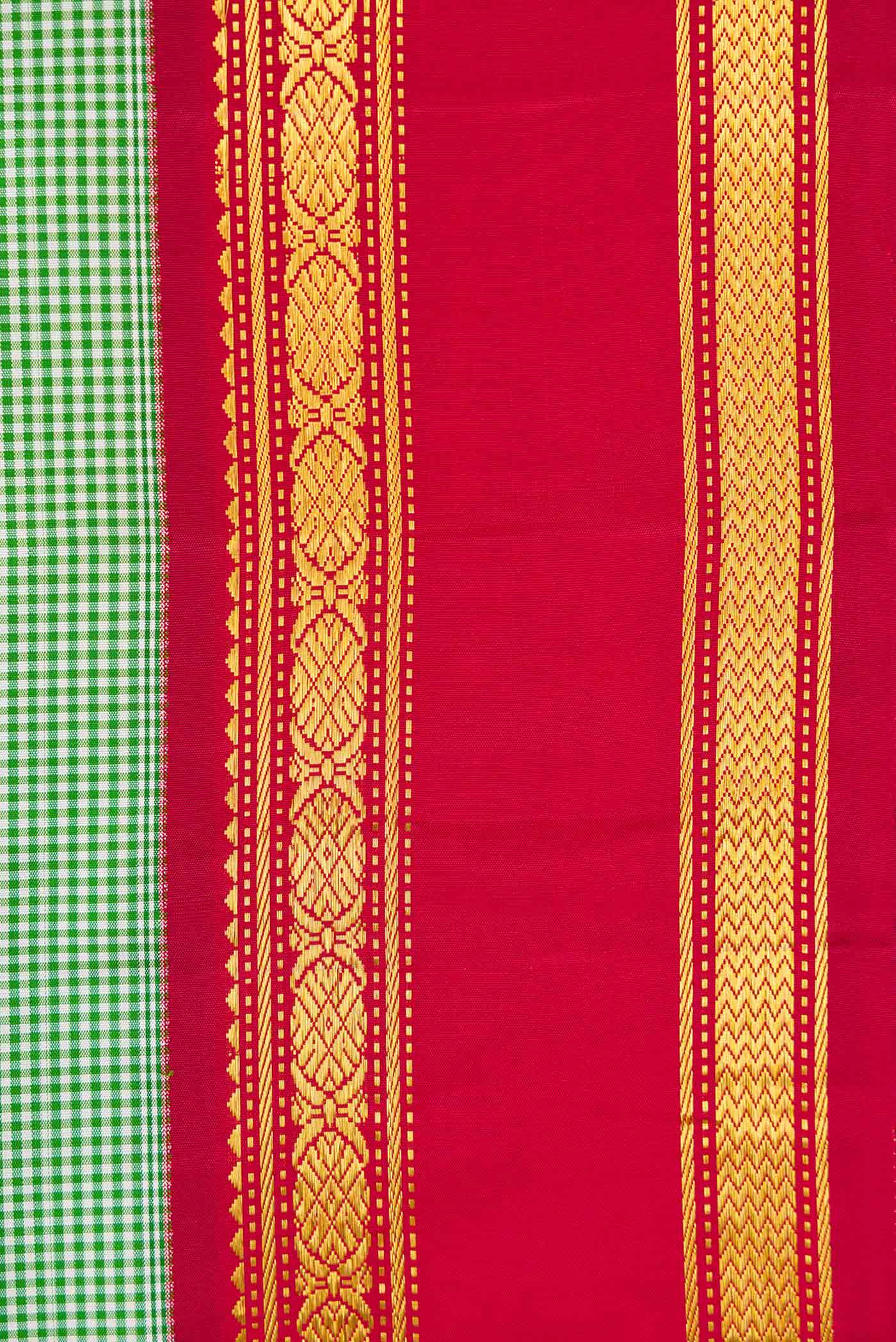 Border image of Green Dual Tone Kanchipuram Silk Saree with Checked design on the body and Zari Border