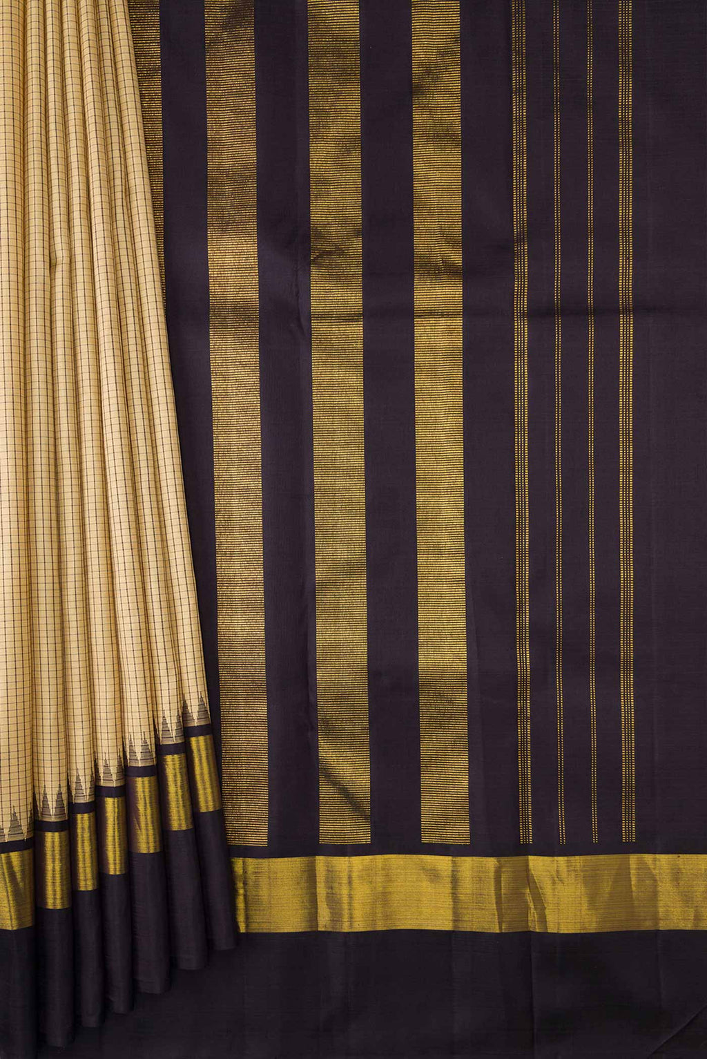 pleats pallu