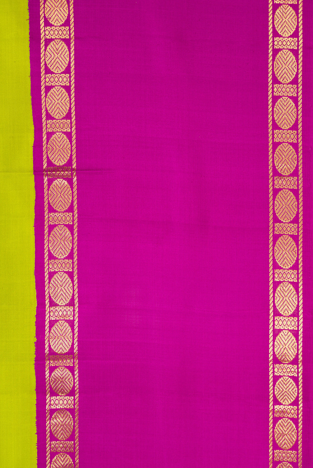 Border image of Parrot Green Dual Tone Kanjivaram Silk Saree with Plain Body and Zari Border. 