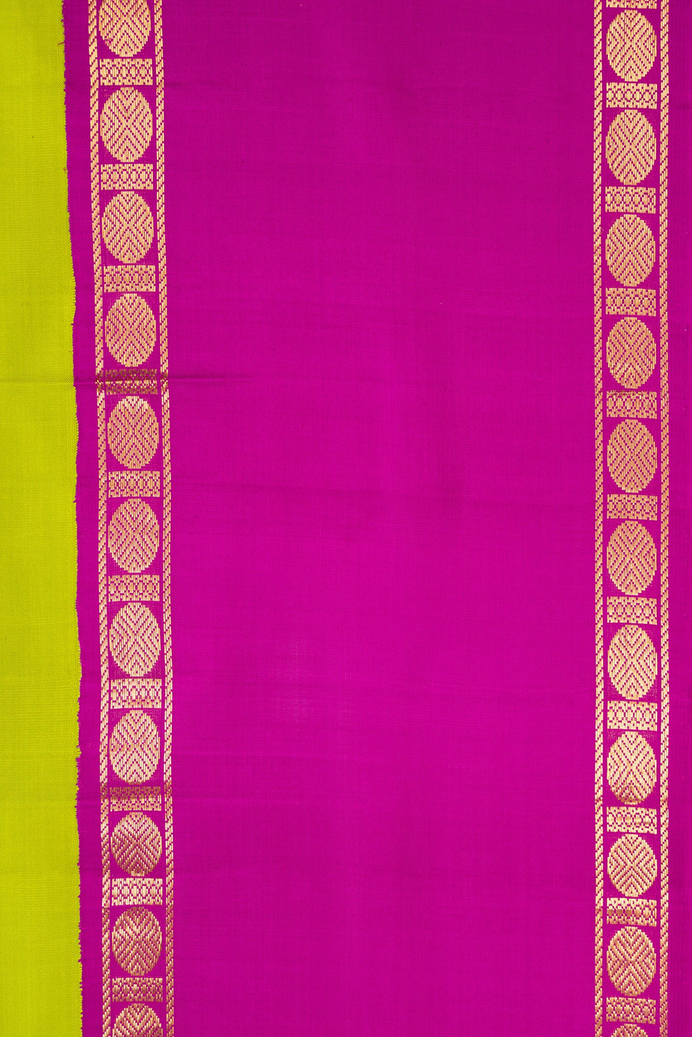 Border image of Parrot Green Dual Tone Kanjivaram Silk Saree with Plain Body and Zari Border. 