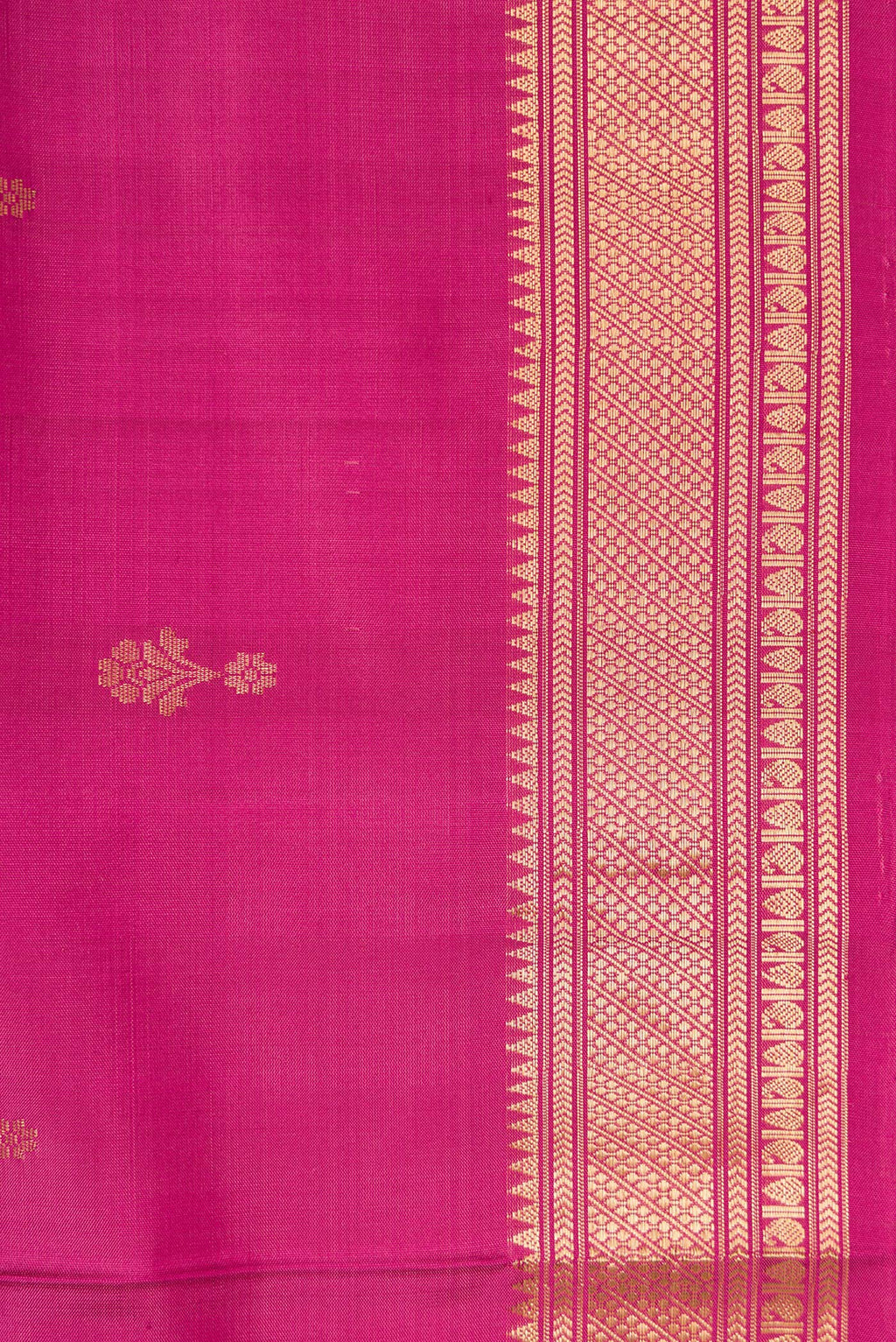 Border image of Pink Dual Tone Soft Silk Saree with Zari Butta on the body and Zari Border. 