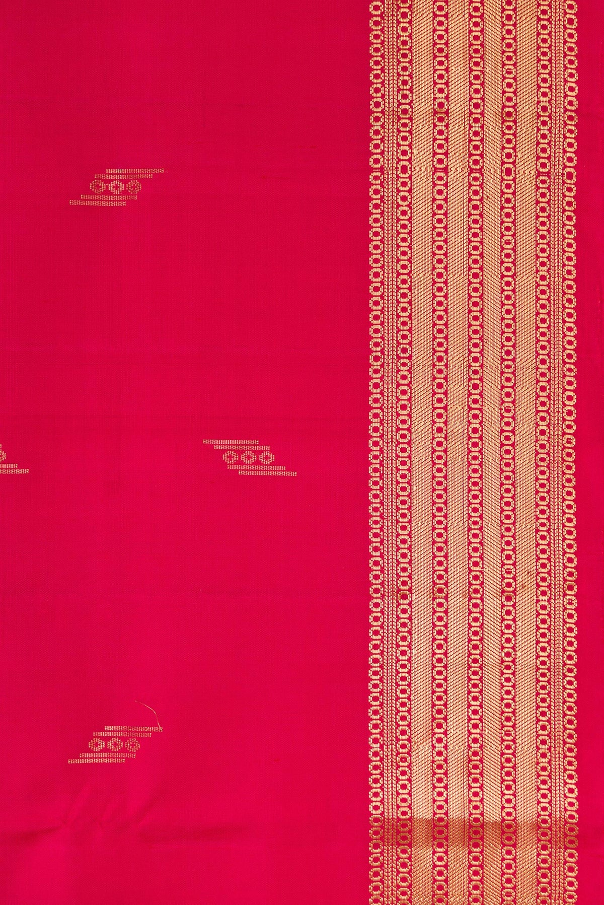 Border image of Dark Pink Dual Tone Soft Silk Saree with Zari Butta on the body and Zari Border. 