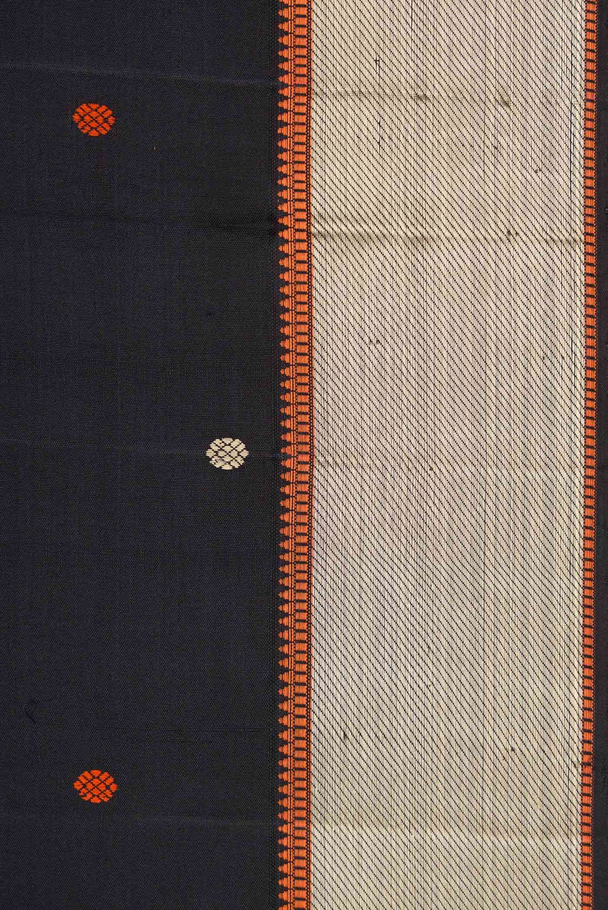 Border image of Black Dual Tone Kanchipuram Silk Saree with Thread Butta on the body and Thread Border