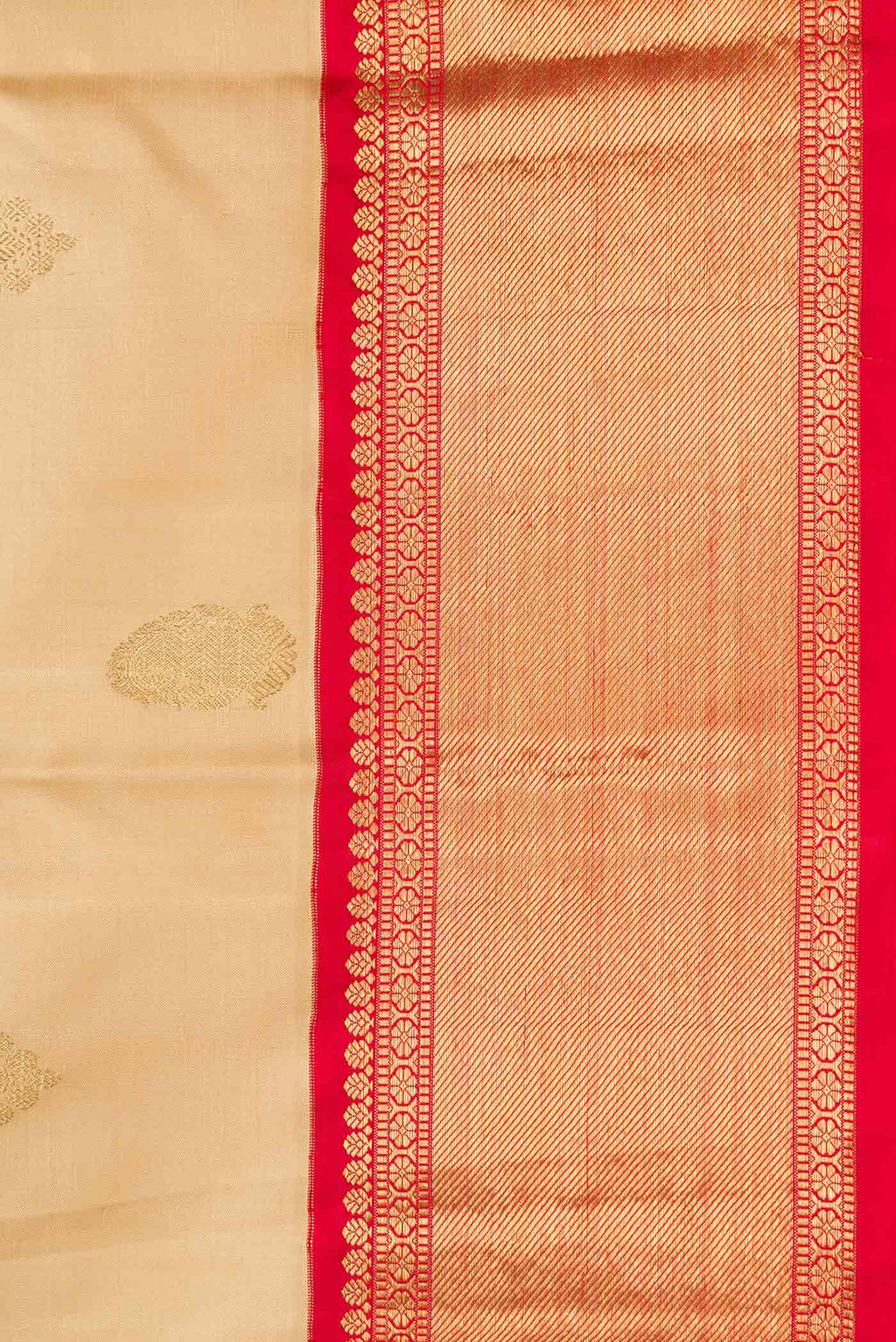 Border image of Pure Silk Pure Zari Dark Beige Dual Tone Kanchipuram Saree with Zari Butta on the body and Zari Border