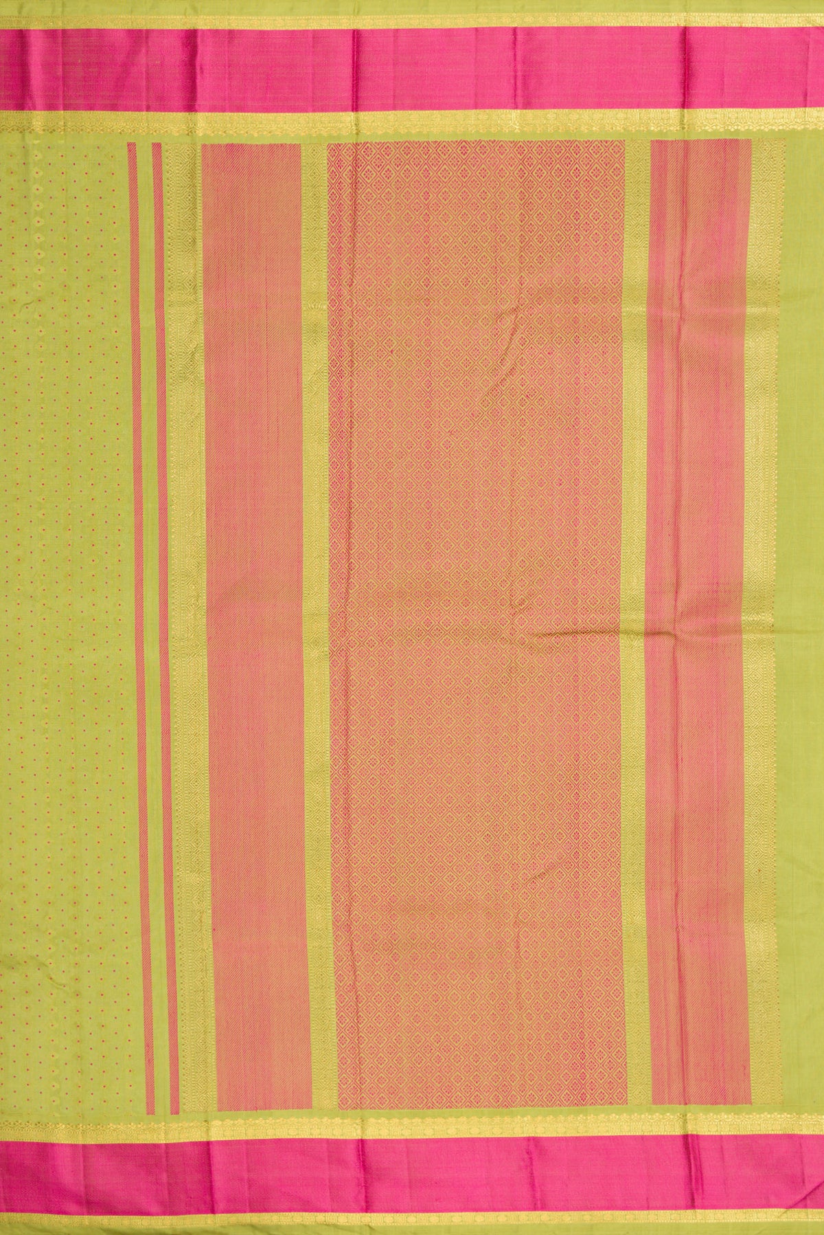 Close up image of the pallu of Pure Silk Pure Zari Parrot Green Dual Tone Kanchipuram Saree with Jacquard With Zari Butta on the body and Zari And Thread Border. 
