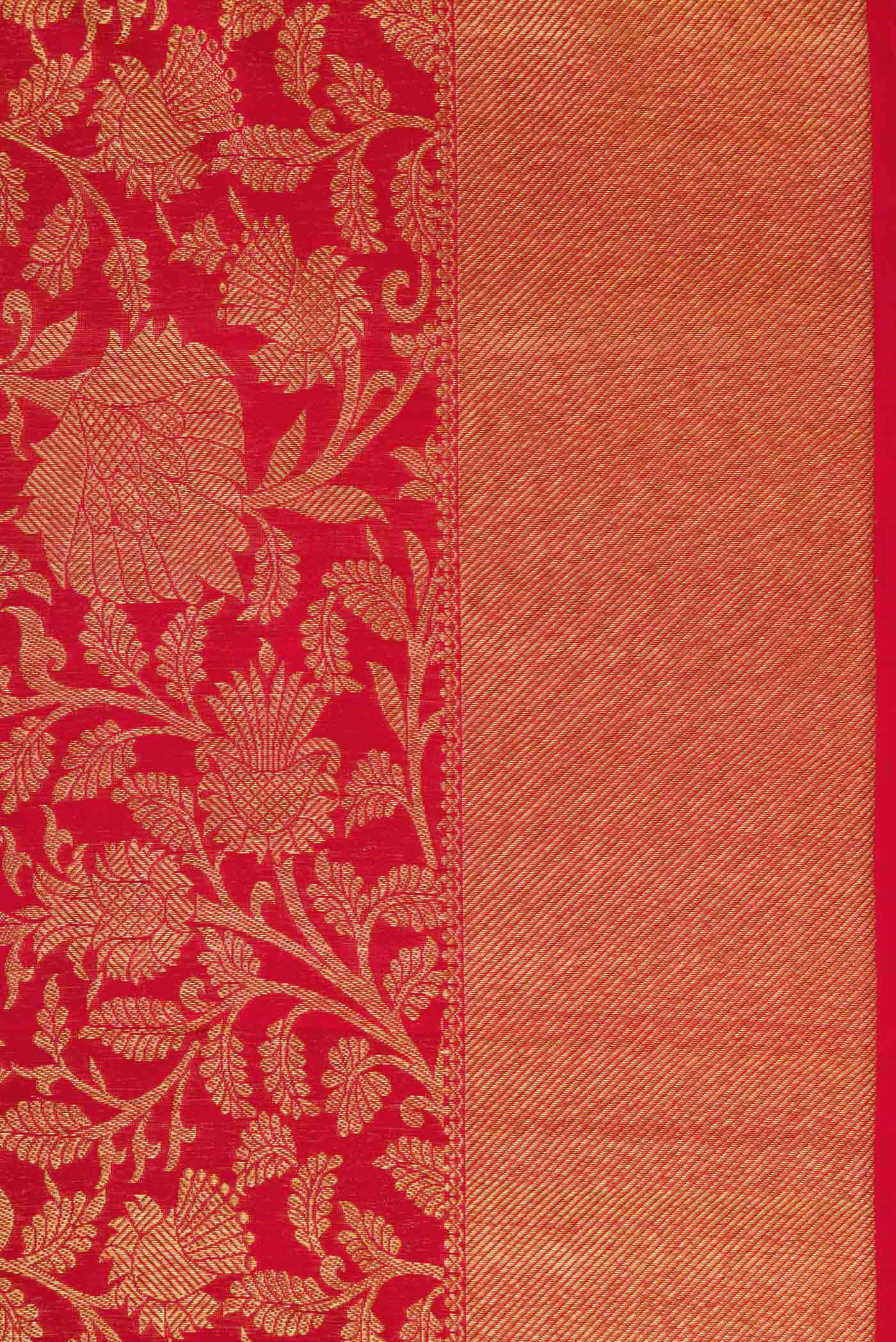 Border image of Pure Silk Pure Zari Red Dual Tone Kanchipuram Saree with Zari Brocade on the body and Zari Border