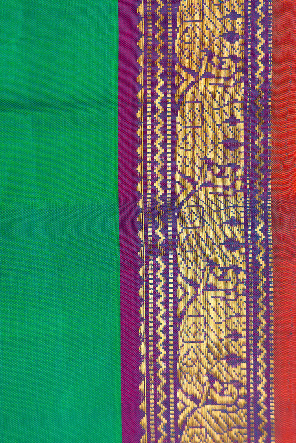 Border image of Pure Silk Pure Zari Green Dual Tone Kanchipuram Saree with Plain Body and Zari Border. 