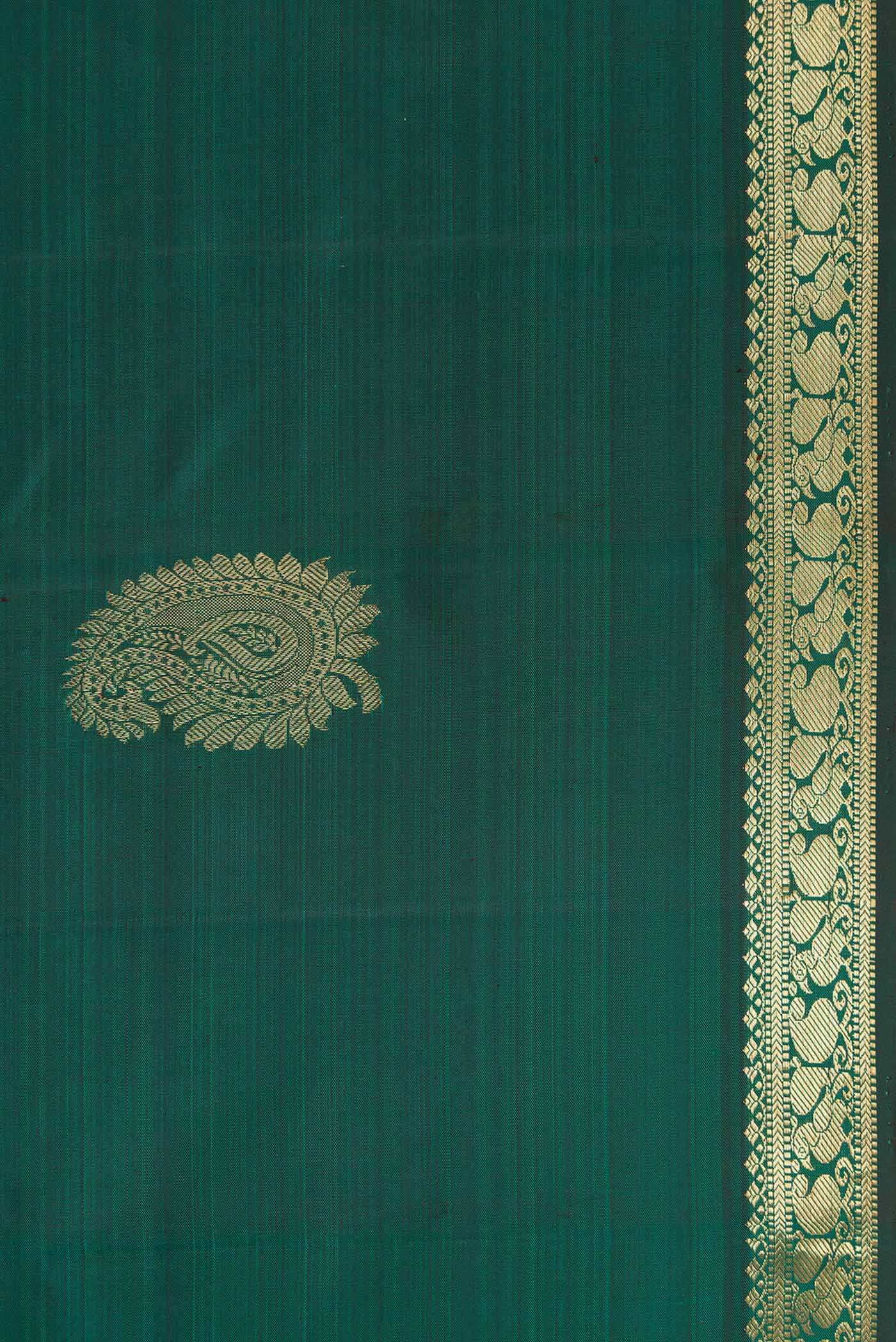 Border image of Bottle Green Dual Tone Kanchipuram Silk Saree with Zari Butta on the body and Zari Border. 