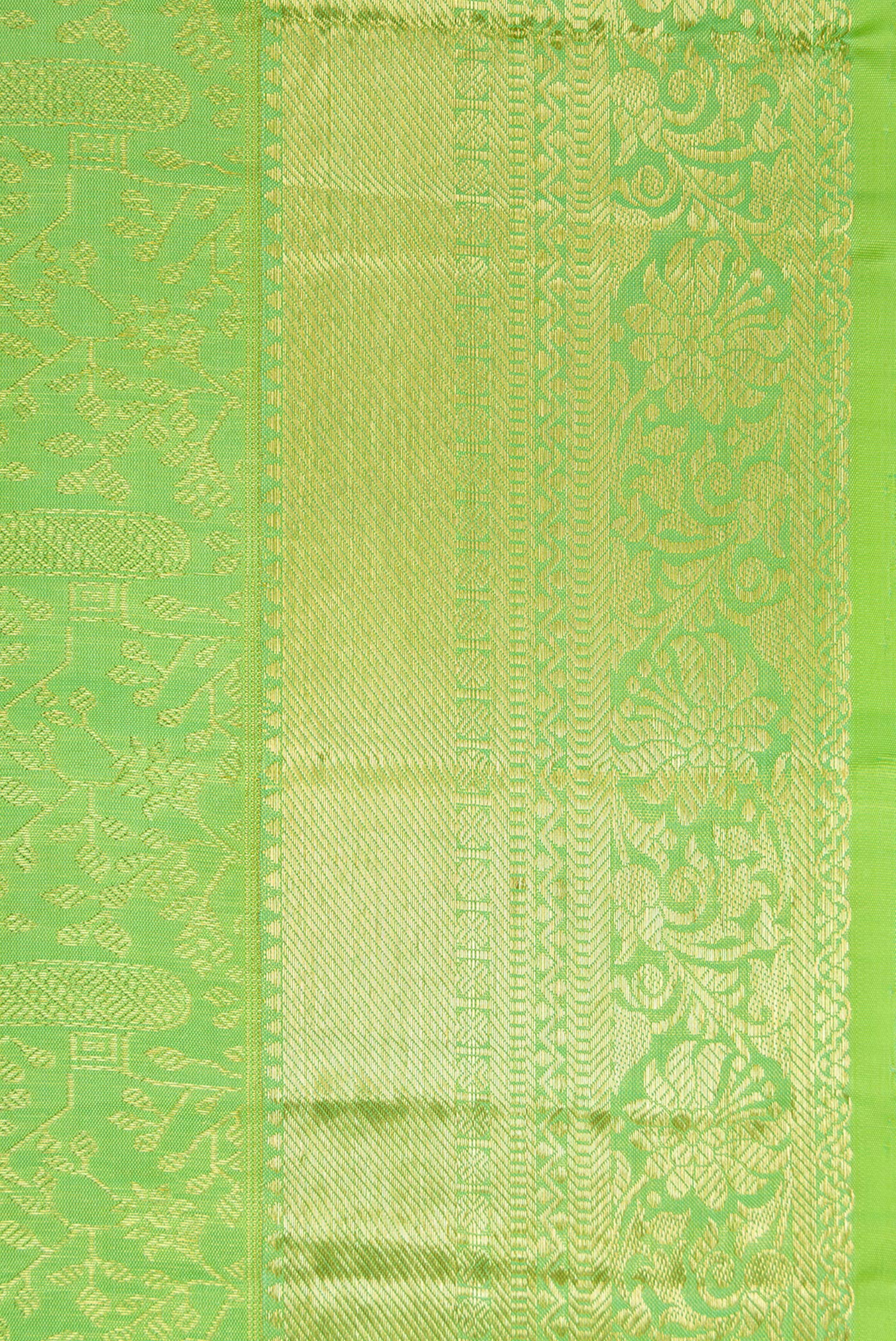 Border image of Parrot Green Dual Tone Kanchipuram Silk Saree with Zari Brocade on the body and Zari Border. 