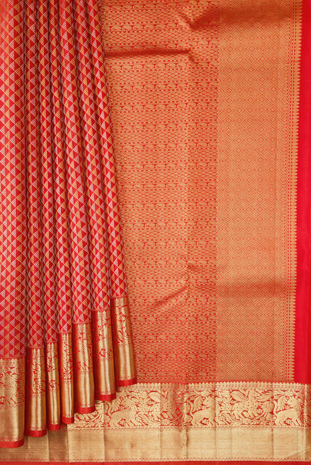 Pleats and pallu of Orange Kanjivaram Silk Saree with Zari Brocade on the body and Zari Border. 