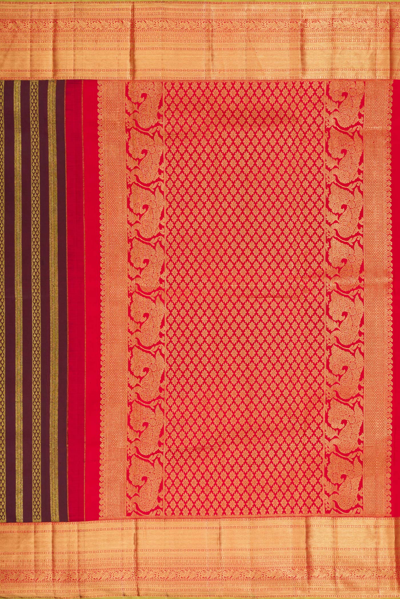 Close up image of the pallu of Coffee Brown Dual Tone Kanjivaram Silk Saree with Zari Brocade on the body and Zari Border. 