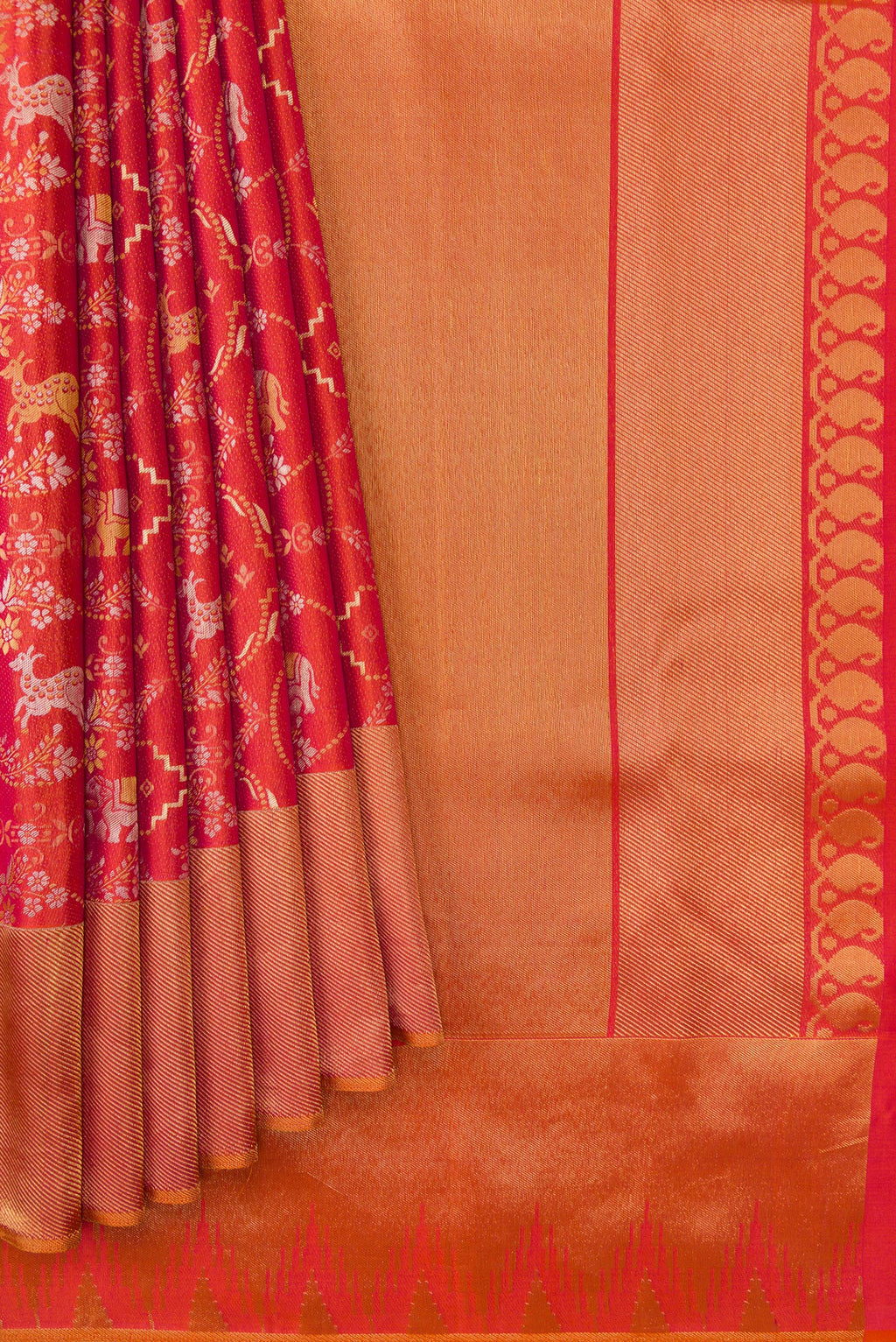 Pleats and pallu of Brick Orange Dual Tone Kanjivaram Silk Saree with Zari Brocade on the body and Zari Border. 