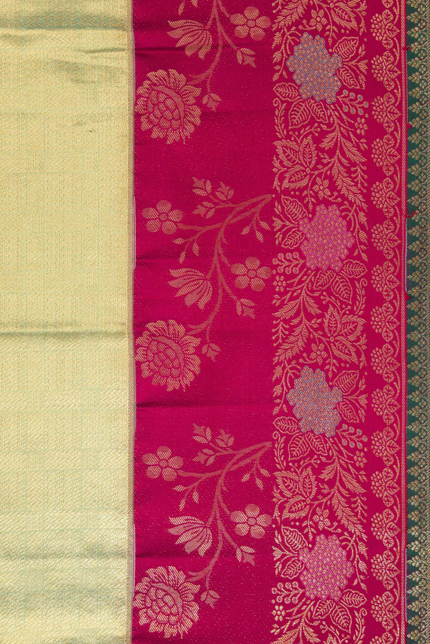 Border image of Pista Green Dual Tone Kanjivaram Tissue Silk Saree with Zari Brocade on the body and Fancy Border. 