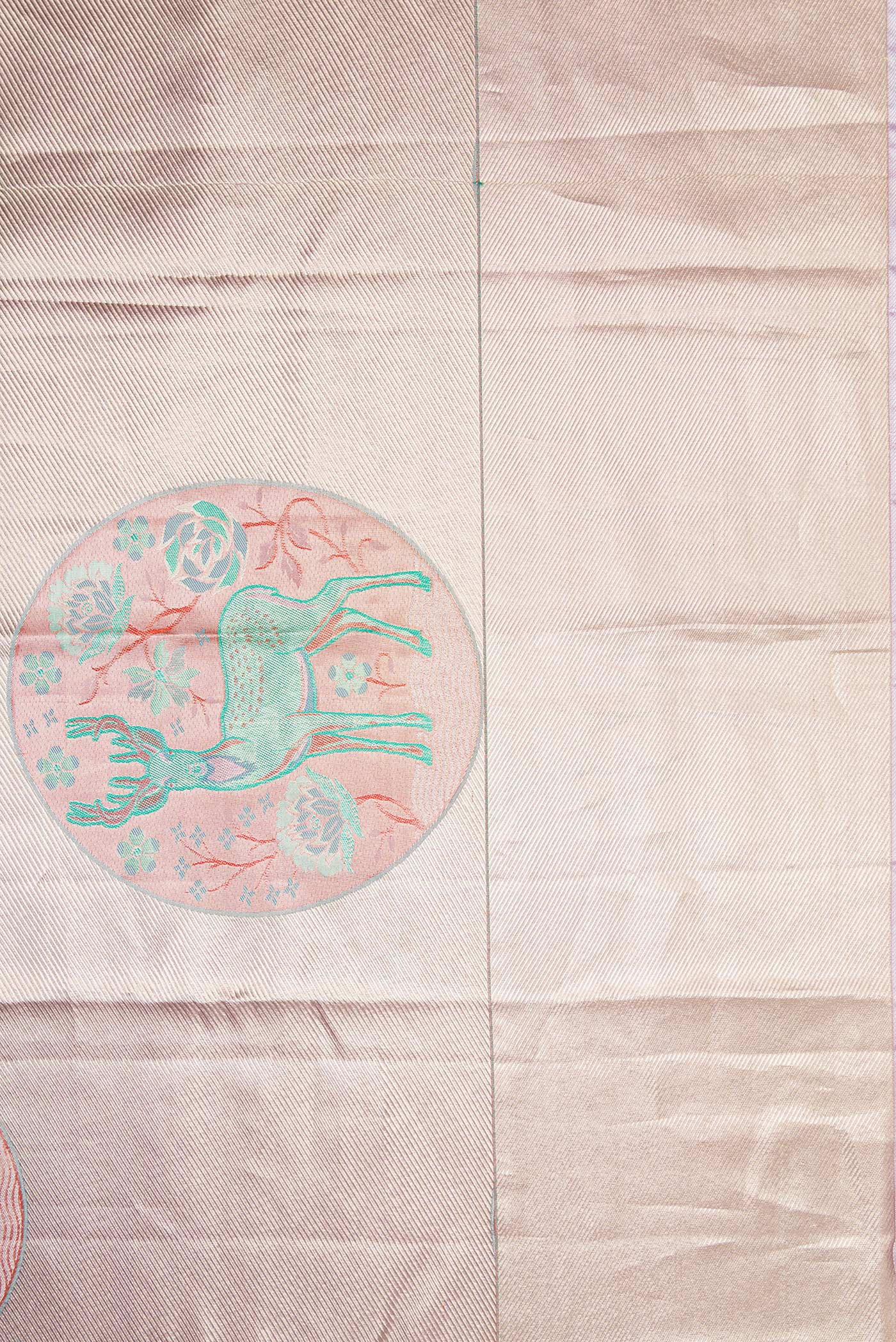 Border image of Lavender Dual Tone Kanjivaram Tissue Silk Saree with Zari Brocade on the body and Zari Border. 
