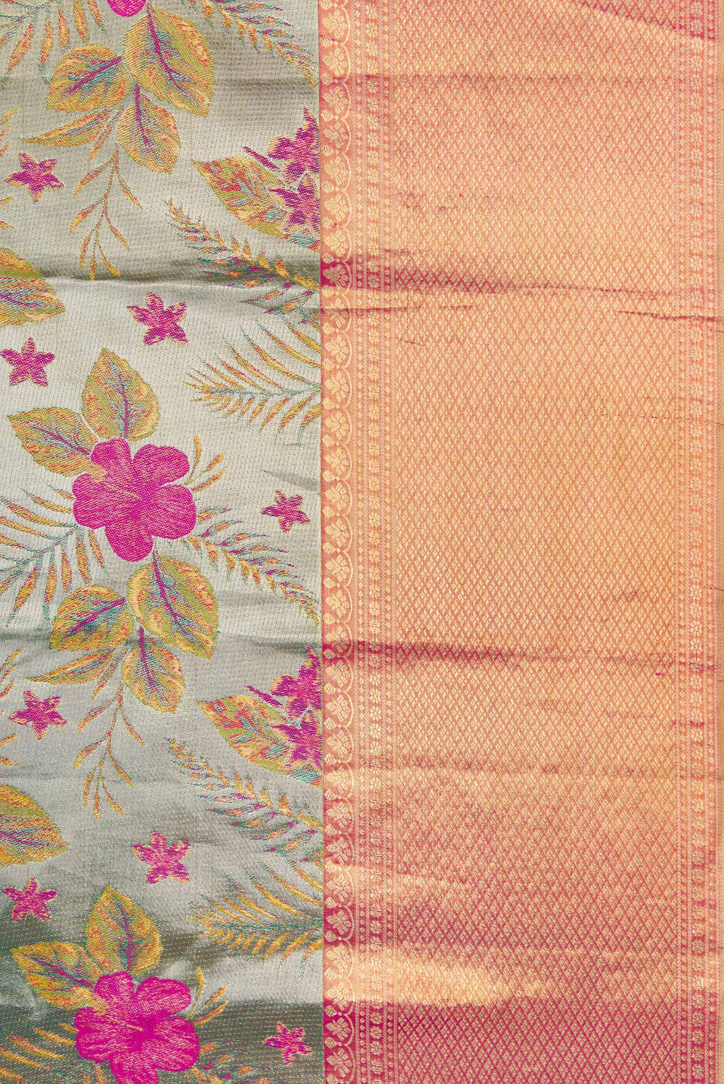 Border image of Green Dual Tone Kanjivaram Tissue Silk Saree with Zari Brocade on the body and Zari Border. 