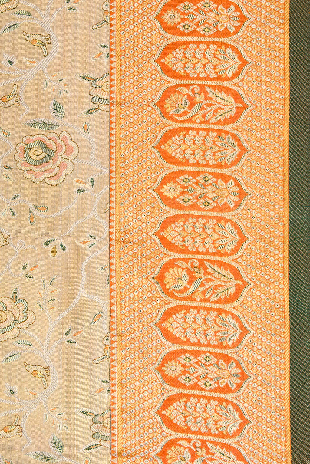 Border image of Gold Dual Tone Kanchipuram Tissue Silk Saree with Zari Brocade on the body and Zari Border. 