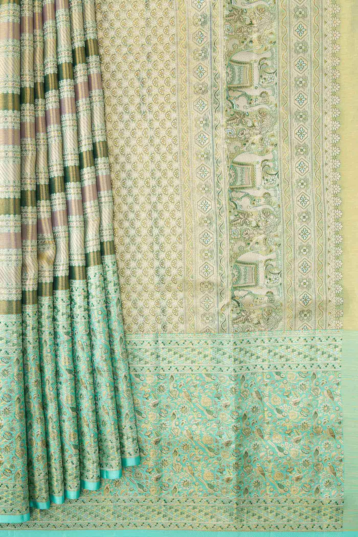 Pleats and pallu of Green Dual Tone Kanchipuram Tissue Silk Saree with Zari Brocade on the body and Zari Border